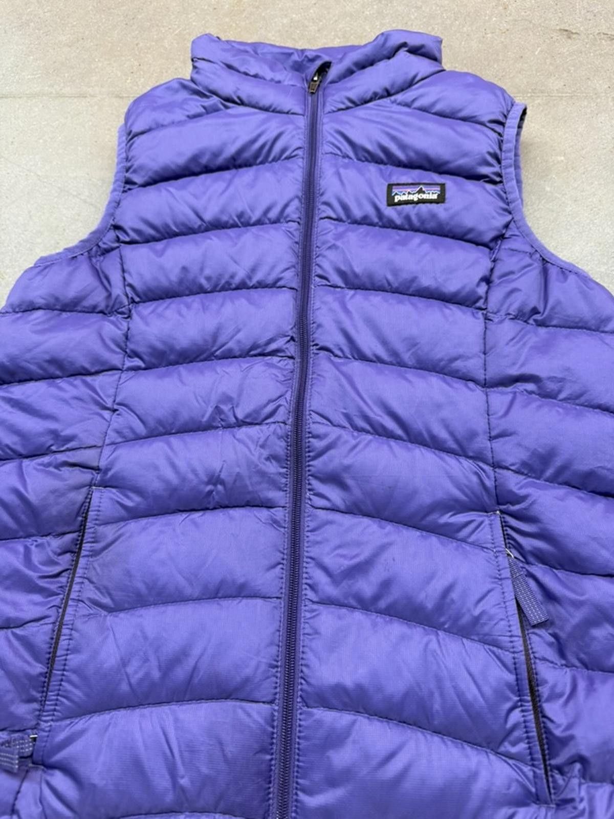 Patagonia Patagonia Girls Youth Large Puffer Down Vest Violet Purple Size L / US 10 / IT 46 - 2 Thumbnail