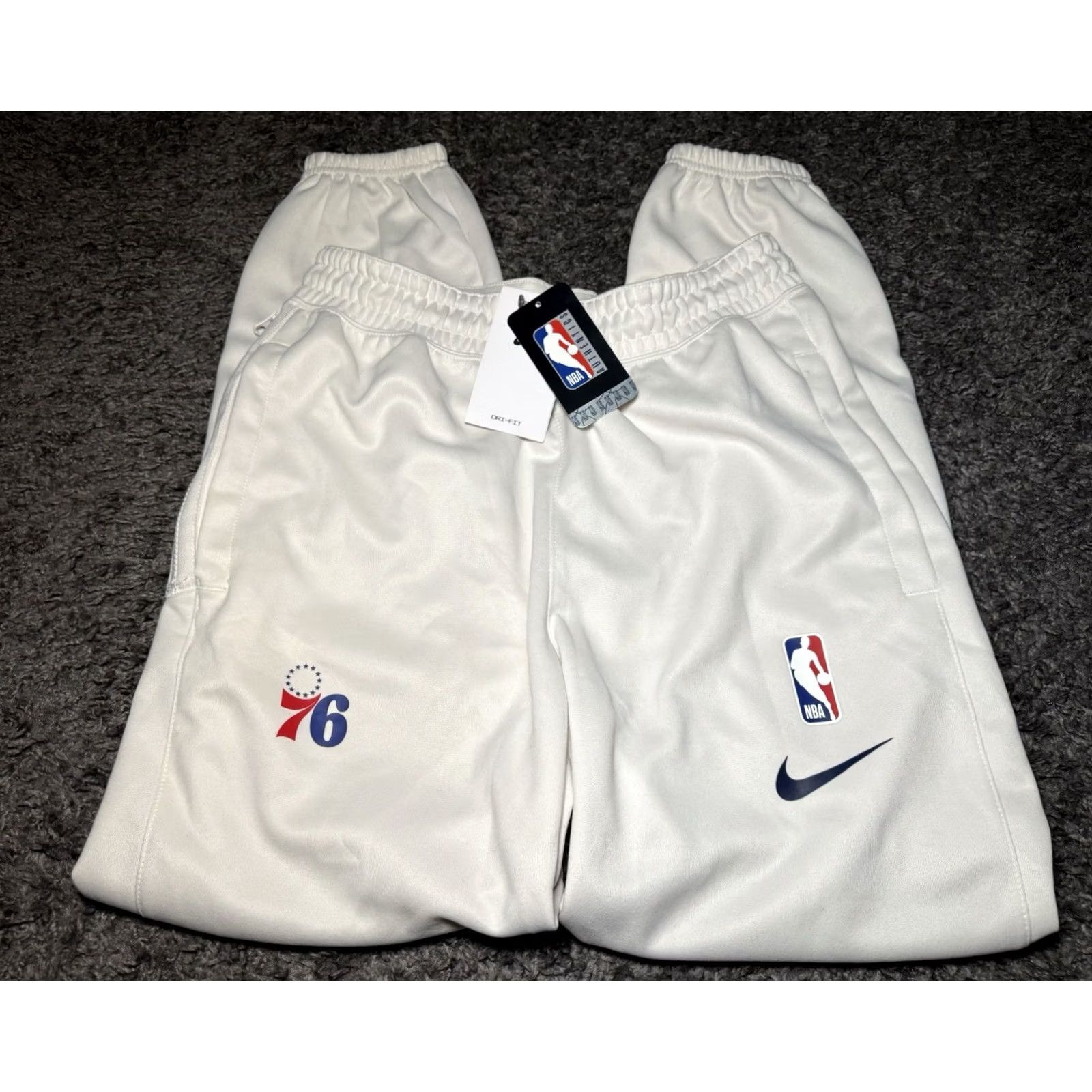 Nike Nike NBA Philadelphia 76ers Sixers PE Game Sweatpants Team Issue Mens Small White Dri-FIT Sweatpants Size US 29 - 6 Thumbnail