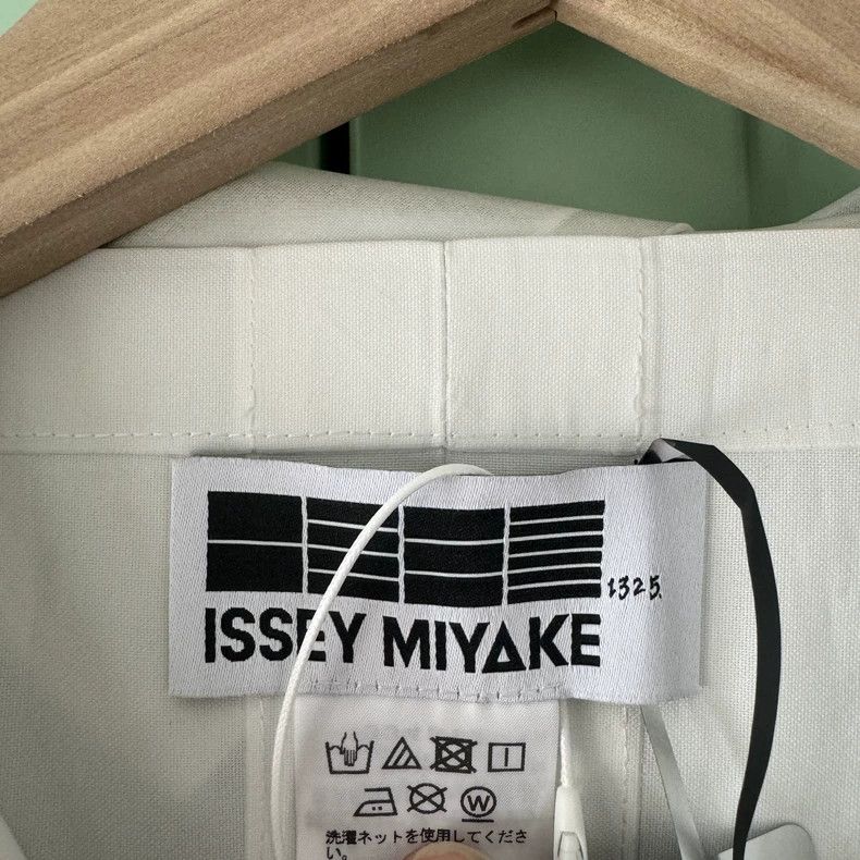 Issey Miyake Issey Miyake size:3 white blouse Size M / US 6-8 / IT 42-44 - 3 Thumbnail