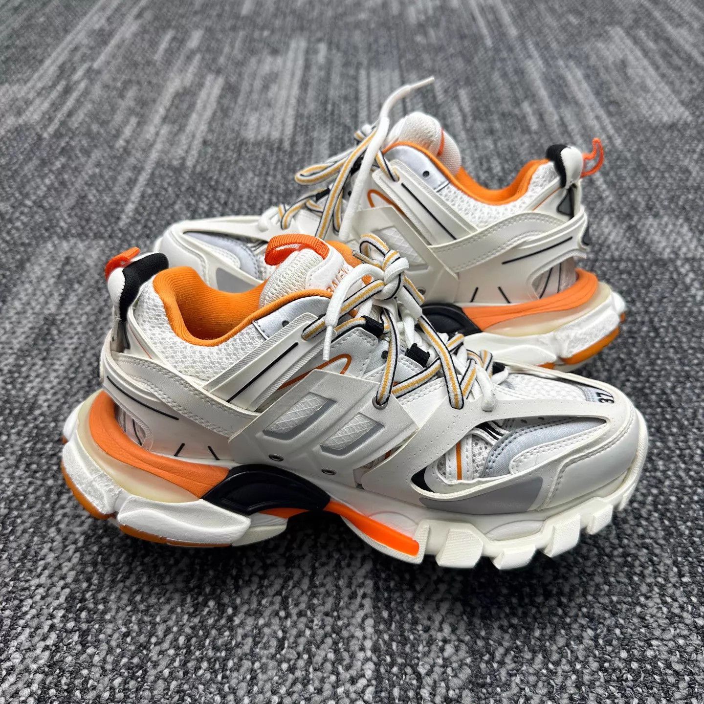 Balenciaga Balenciaga Track Nylon Dad Sneaker White Orange 37 Size US 7 / IT 37 - 5 Thumbnail