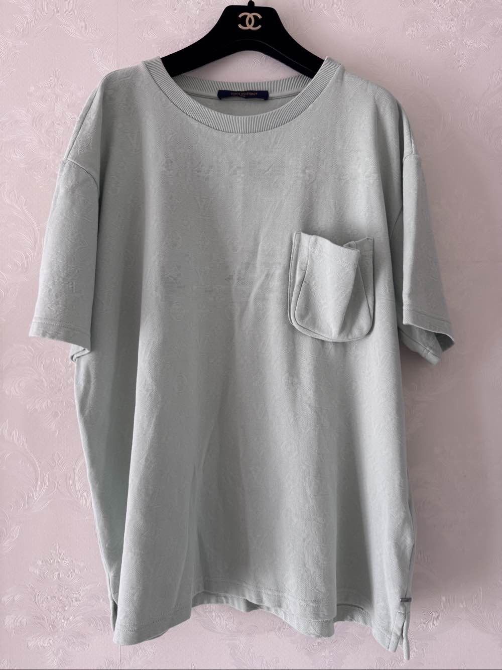 Louis Vuitton Louis Vuitton Monogram Pocket T-Shirt Size L Size US L / EU 52-54 / 3 - 1 Thumbnail