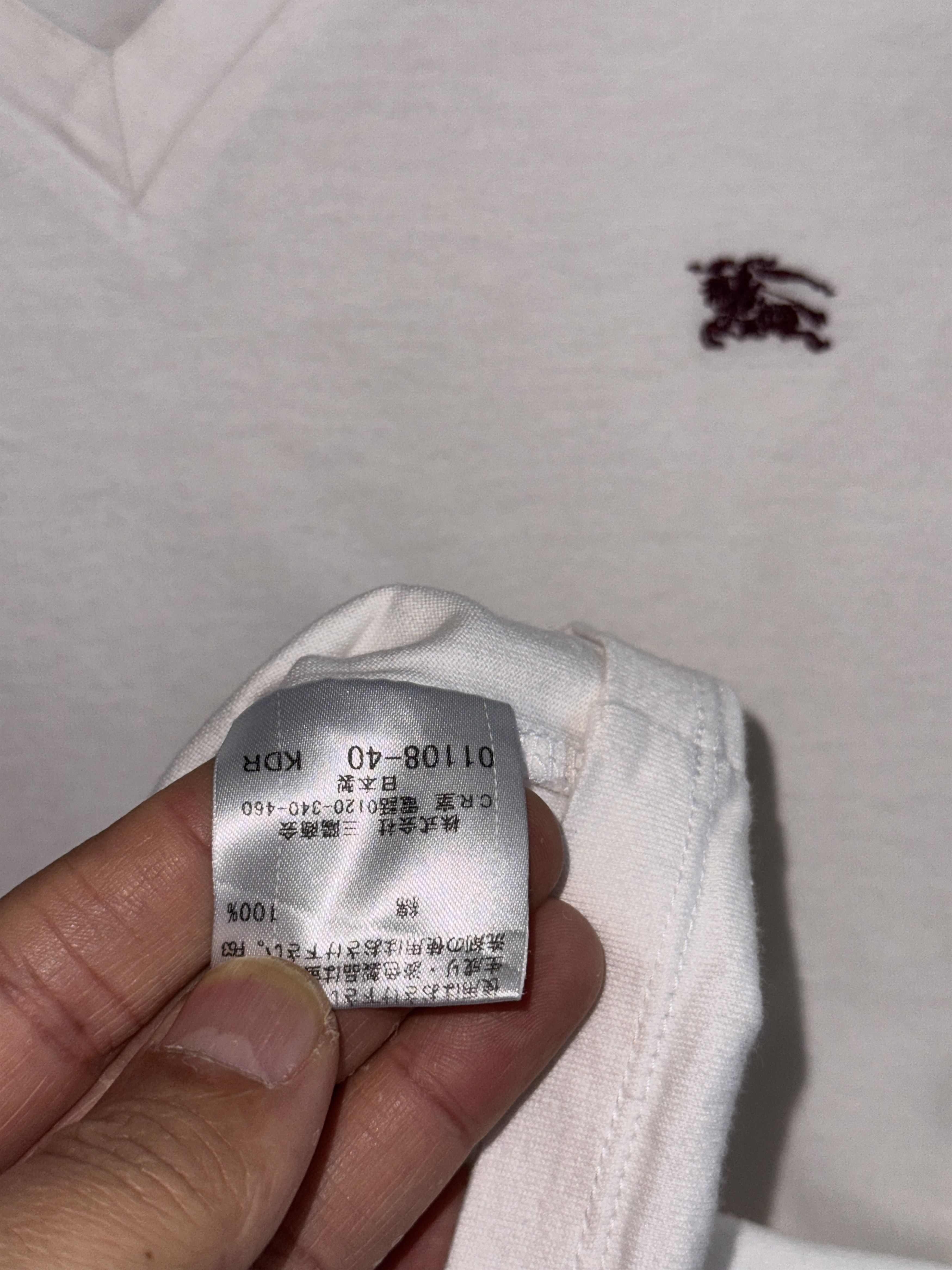 Burberry Burberry Nova Checkred V Neck T-Shirt Size XS / US 0-2 / IT 36-38 - 4 Thumbnail