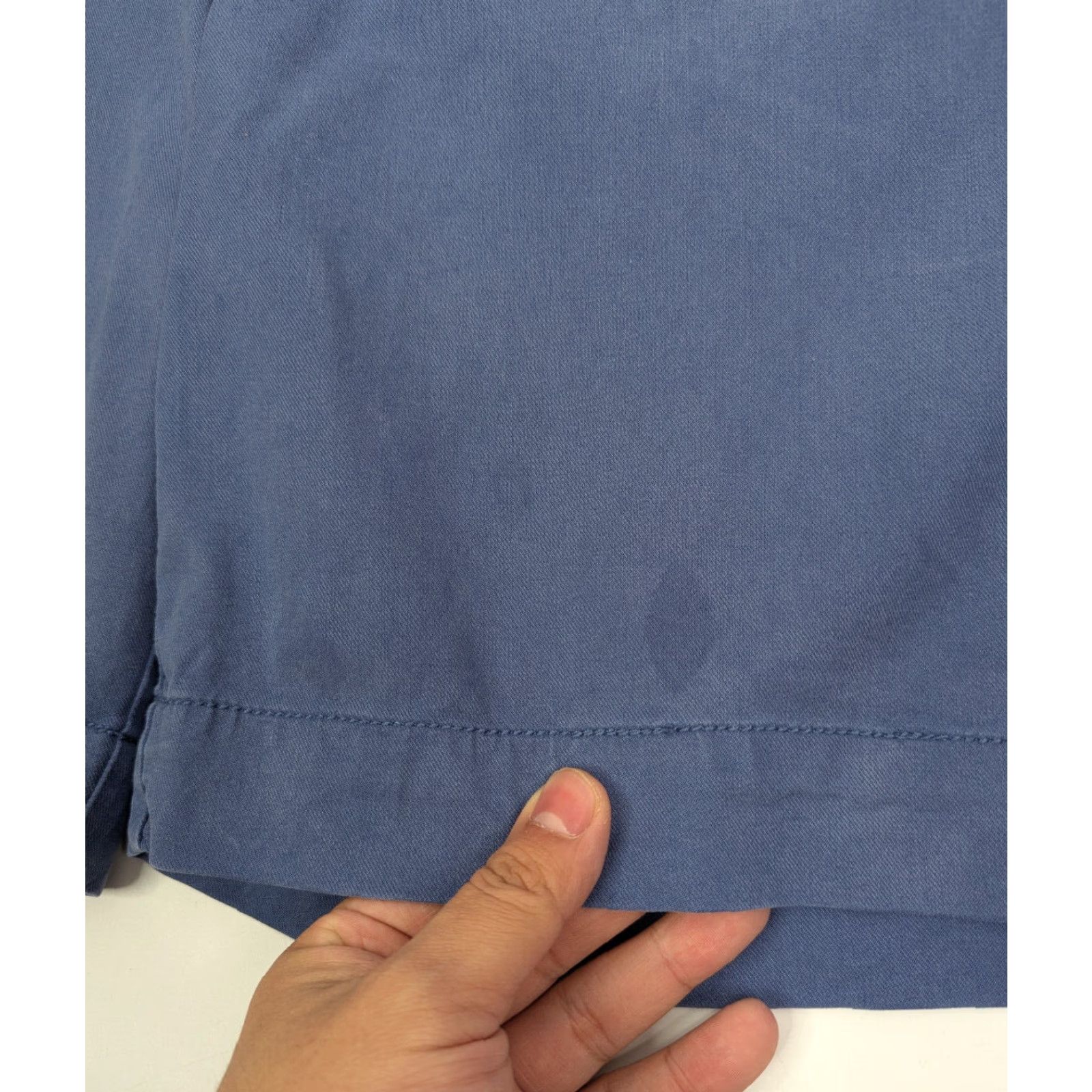 Tommy Bahama Tommy Bahama Shorts Mens Size 40 Blue Chino Flat Front Pockets Zip Pocket Regular Cotton Lyocell Spandex Breathable Easy Care Size US 40 / EU 56 - 2 Thumbnail