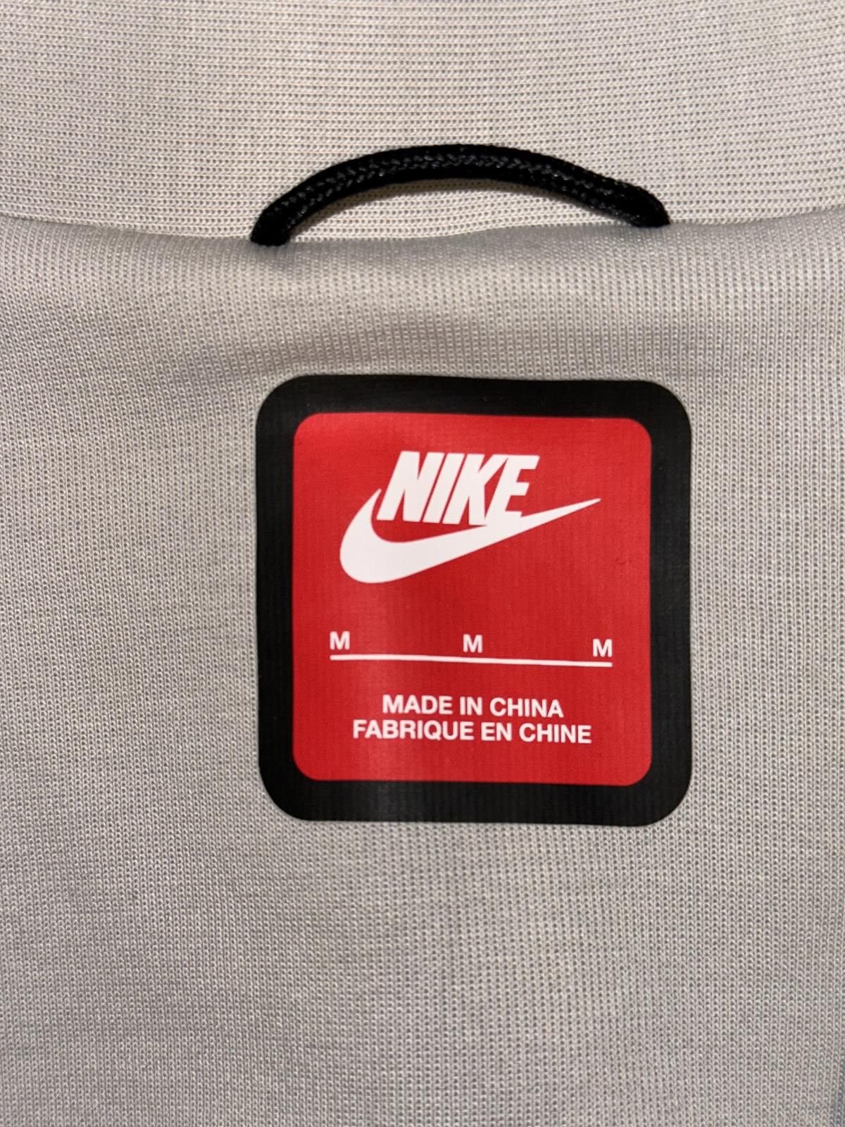 Nike Nike Men’s Sportswear Tech Fleece Reimagined Loose Fit Trench Coat Sample Size US M / EU 48-50 / 2 - 3 Thumbnail