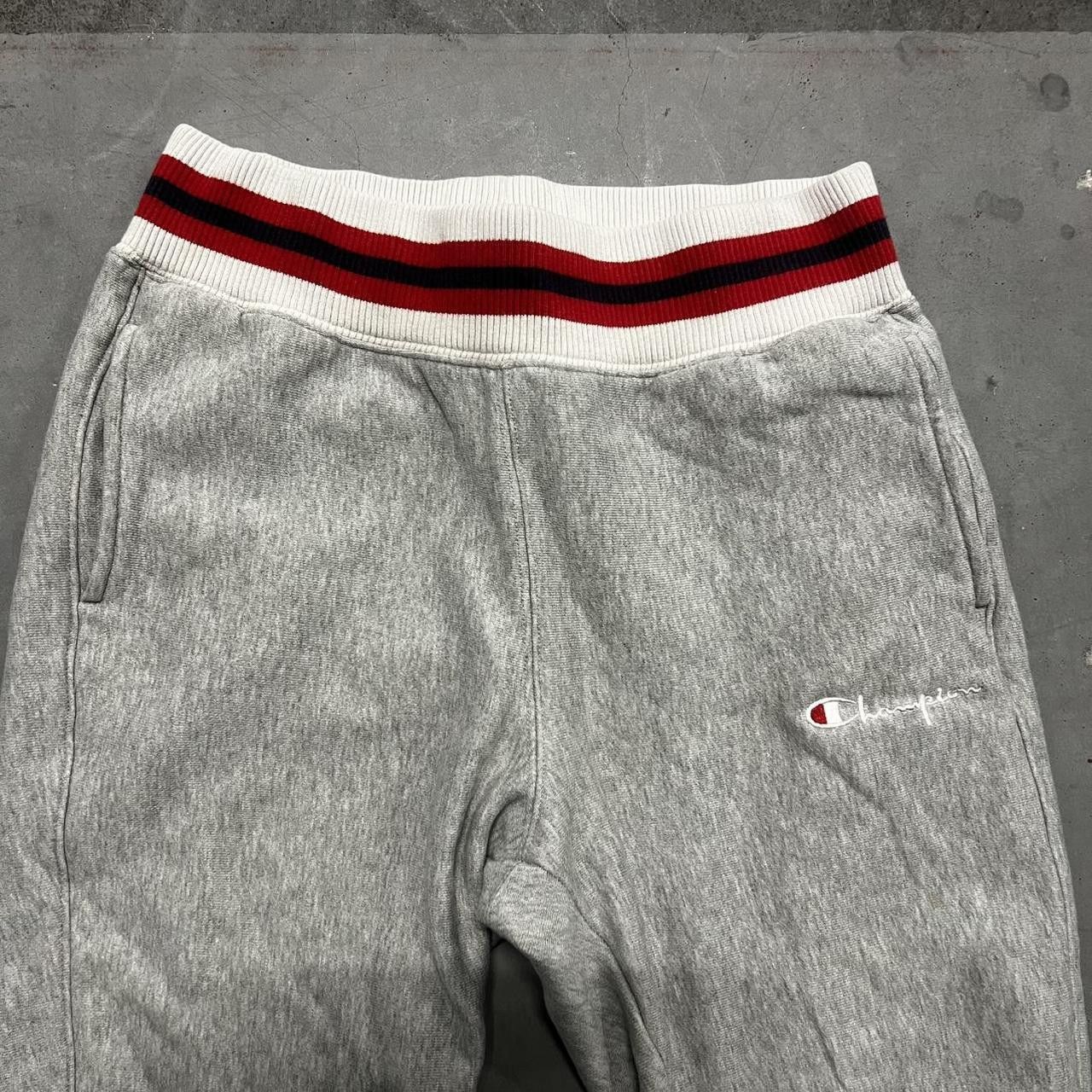 Champion Vintage Y2K/2000s Champion Streetwear Grey Joggers Sweatpants! Size US 32 / EU 48 - 2 Thumbnail