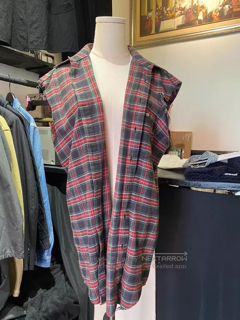 Raf Simons Raf Simons Sleeveless off-the-shoulder Archive Size US S / EU 44-46 / 1 - 1 Thumbnail