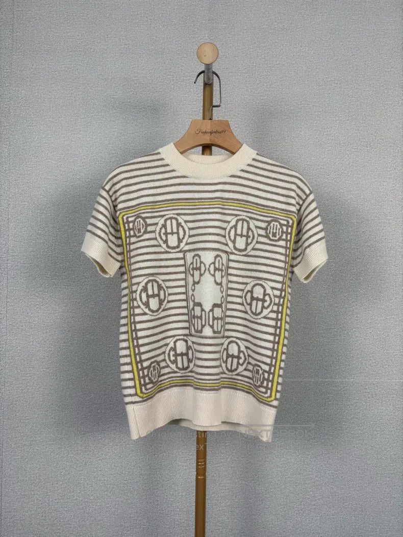 Hermes Hermes Cashmere short-sleeve Size XS / US 0-2 / IT 36-38 - 1 Thumbnail