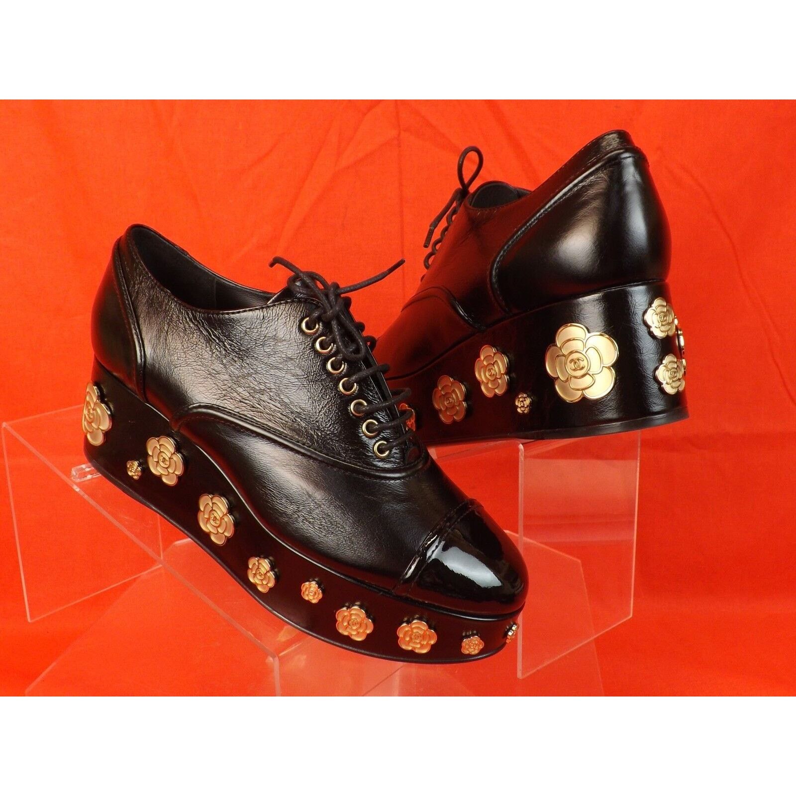 Chanel BLACK LEATHER CAMELLIA CC PLATFORM CAP TOE OXFORDS 39 Size US 8 / IT 38 - 2 Thumbnail
