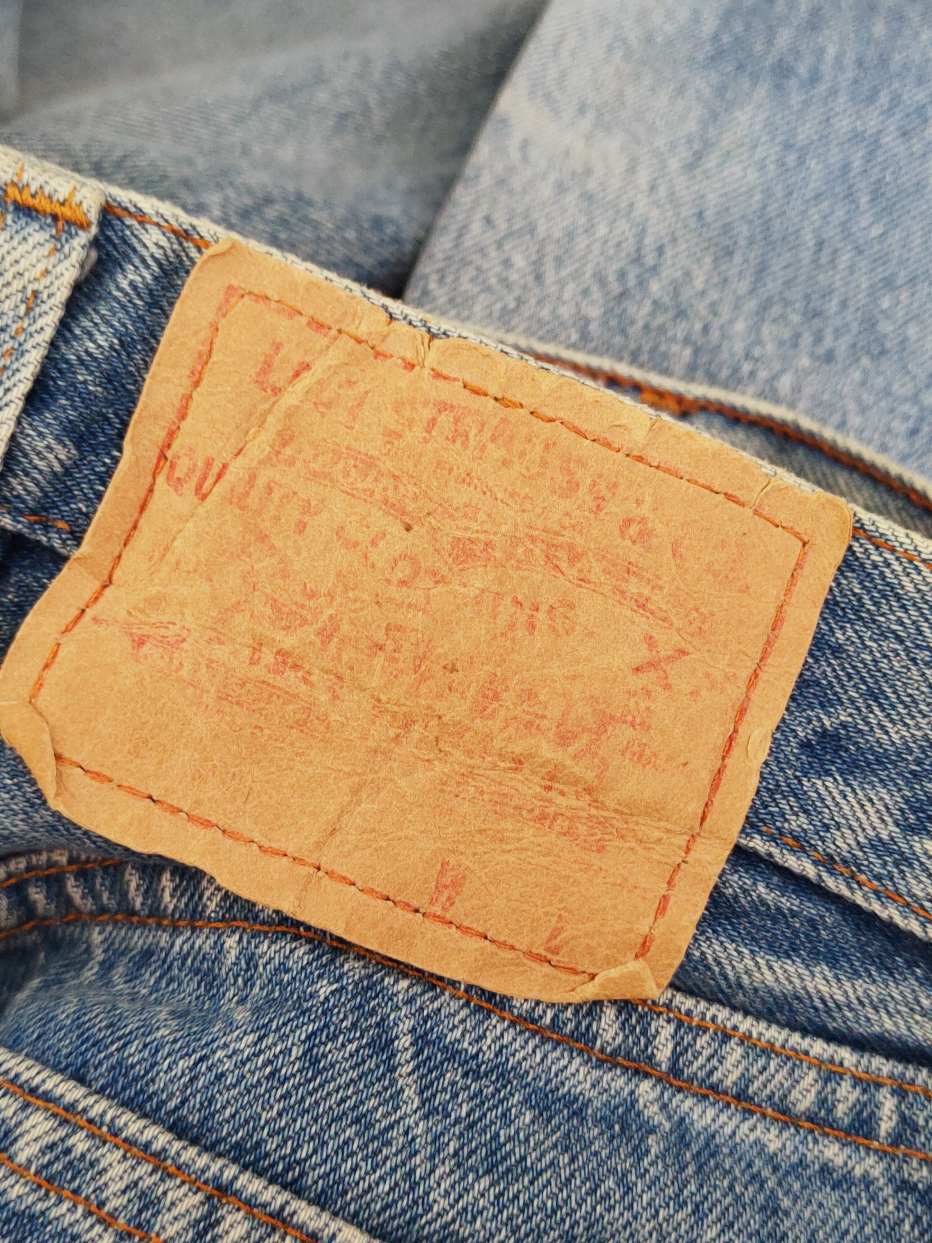 Japanese Brand Levi's Blue Distressed Ripped denim Jeans #W803 Size US 26 / EU 42 - 14 Thumbnail