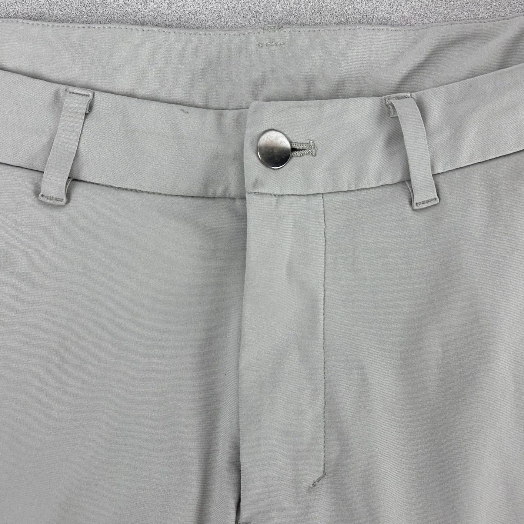 Lululemon Lululemon Cargo Shorts Mens Size 38 Beige 9.5" Inseam Stretch Casual Reflecting Utility Cargo Style Size US 38 / EU 54 - 2 Thumbnail