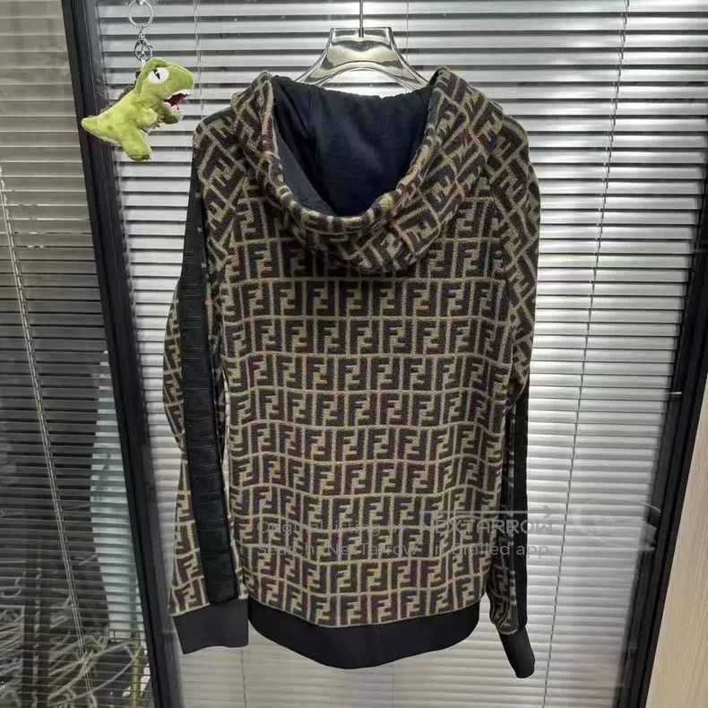 Fendi Fendi Double F monogrammed cashmere teddy bear zipper jack Size US L / EU 52-54 / 3 - 4 Thumbnail