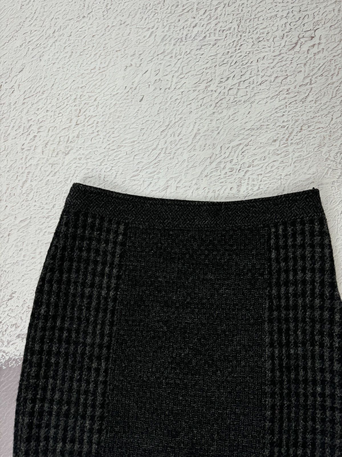 Etro Etro Milano grey wool checkered midi skirt made in Italy Size 28" / US 6 / IT 42 - 5 Thumbnail