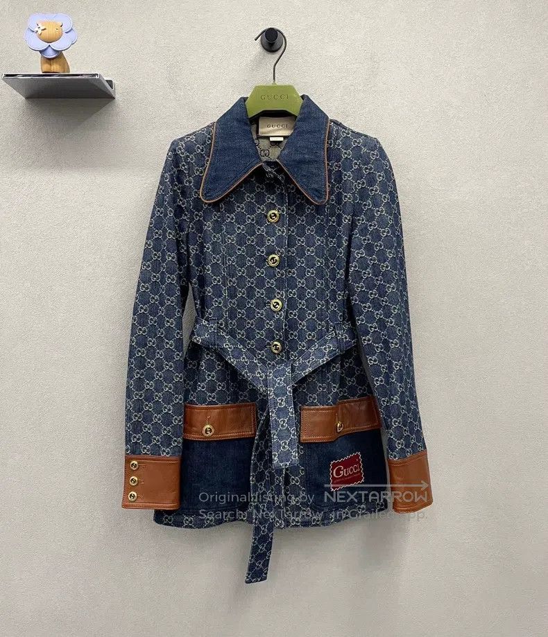 Gucci Gucci Full-print logo blue denim jacket Size XS / US 0-2 / IT 36-38 - 1 Thumbnail