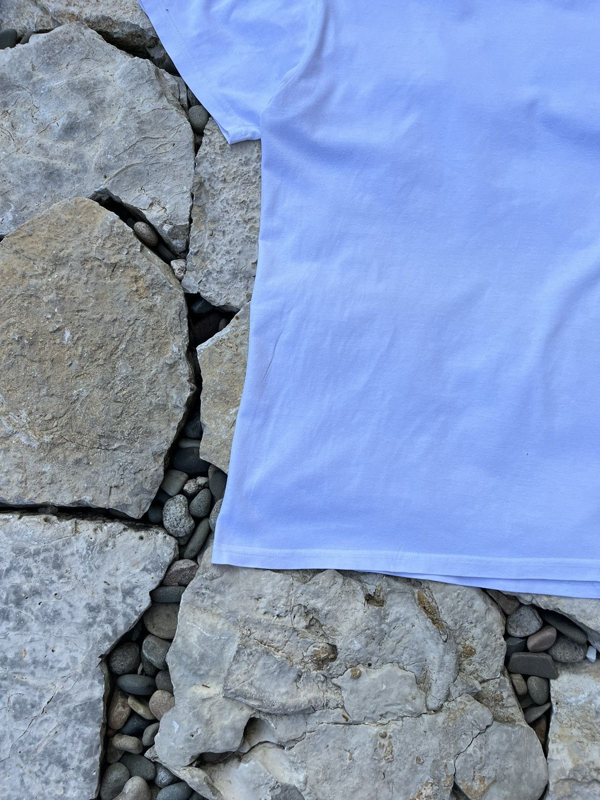 Levi's × Levi's Vintage Clothing × Vintage Levi’s vintage y2k basic distressed tee t-shirt cropped Size US M / EU 48-50 / 2 - 10 Thumbnail