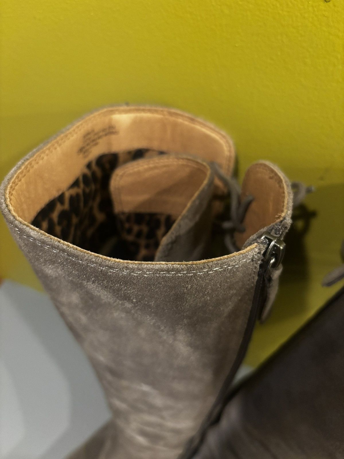 AQUA Gray suede boots1811 Size US 7.5 / IT 37.5 - 8 Thumbnail
