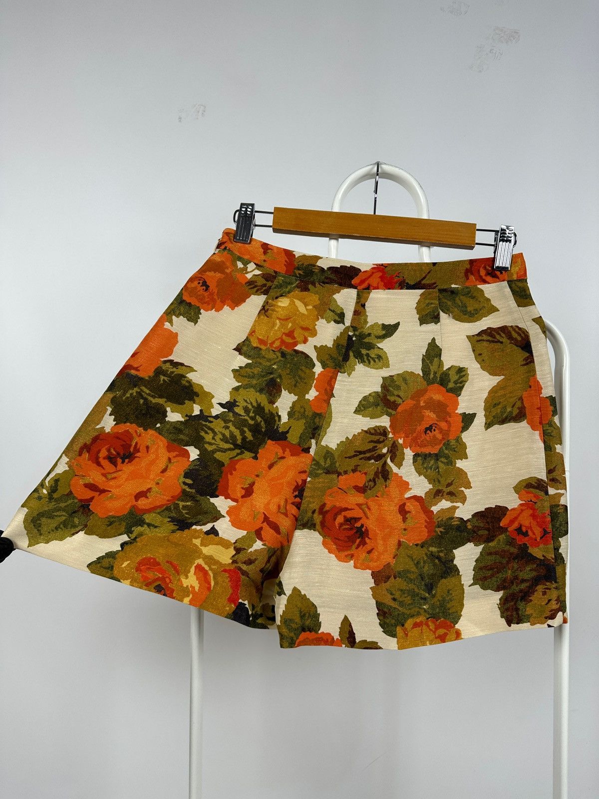 Sezane Sezane Almanzo Floral Taormina Print Shorts Size 26" / US 2 / IT 38 - 8 Thumbnail