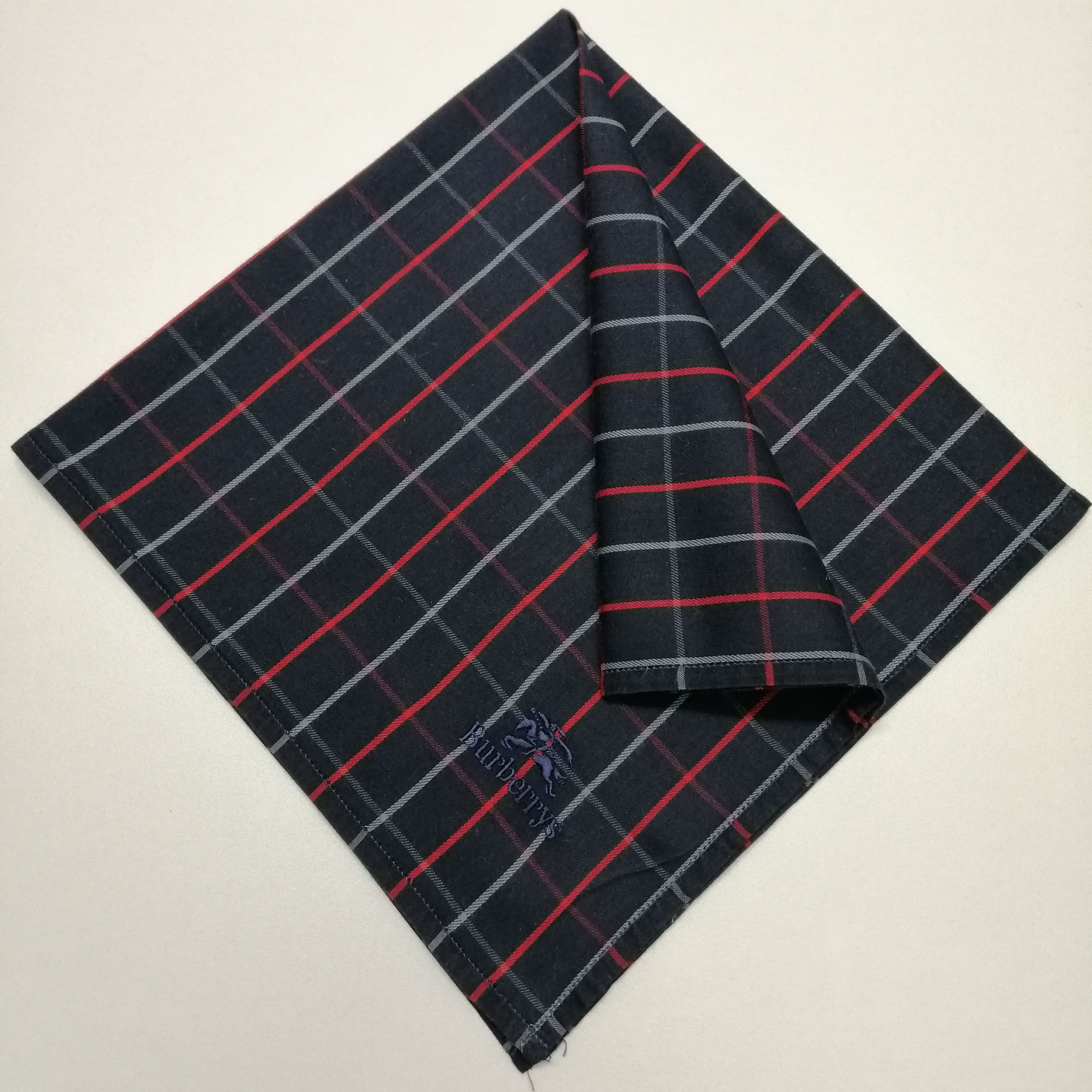 Burberry Burberry Handkerchief/Neckerchief/Bandana-KD2318 Size ONE SIZE - 1 Thumbnail