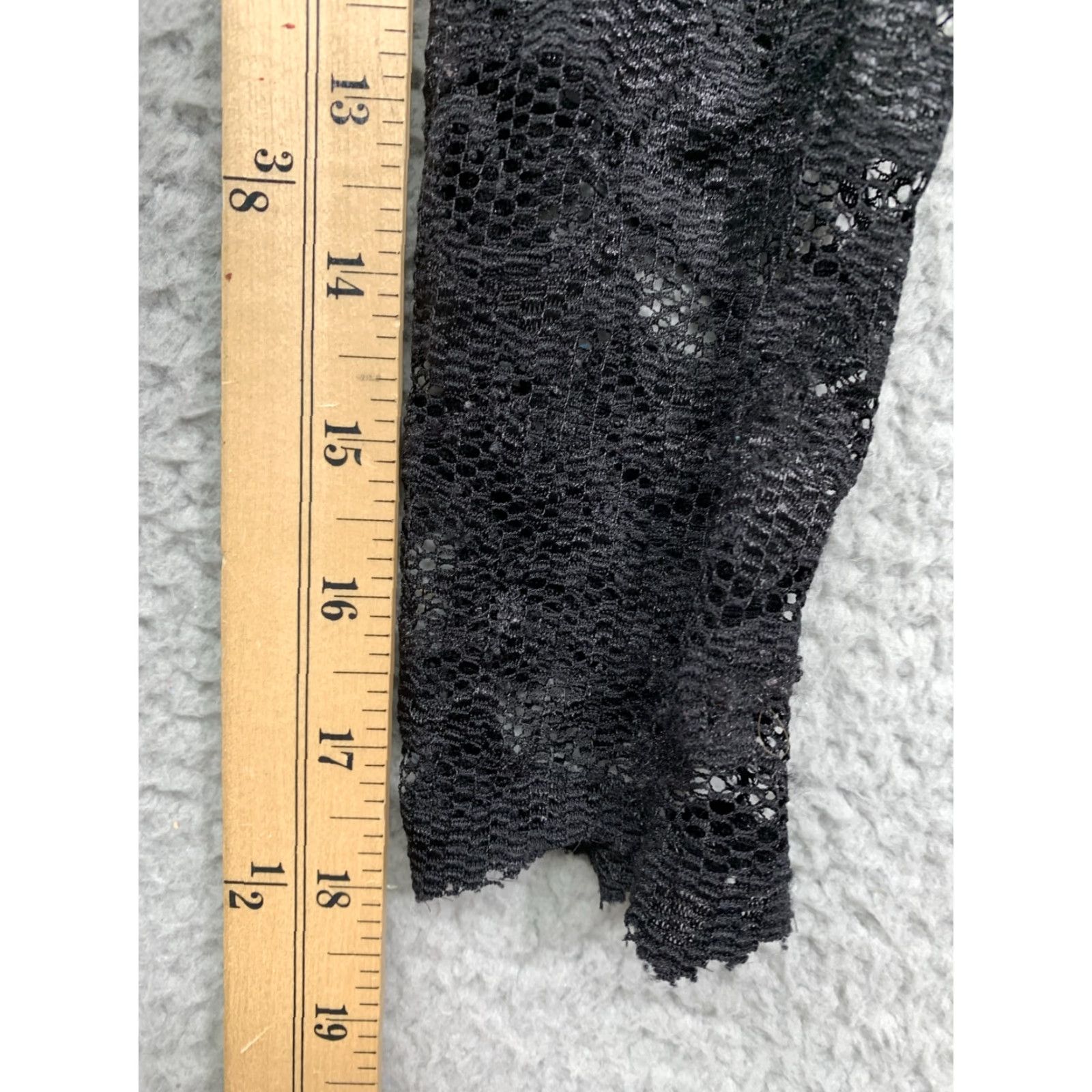 Vintage B Smart Misses Cropped Lace Top Size 3 Black Lined Zipper Hand Wash Stretch Blouse Tee Shirt Cropped Lace Top Black Zipper Womens Girls Teens N/A Size XS / US 0-2 / IT 36-38 - 6 Thumbnail