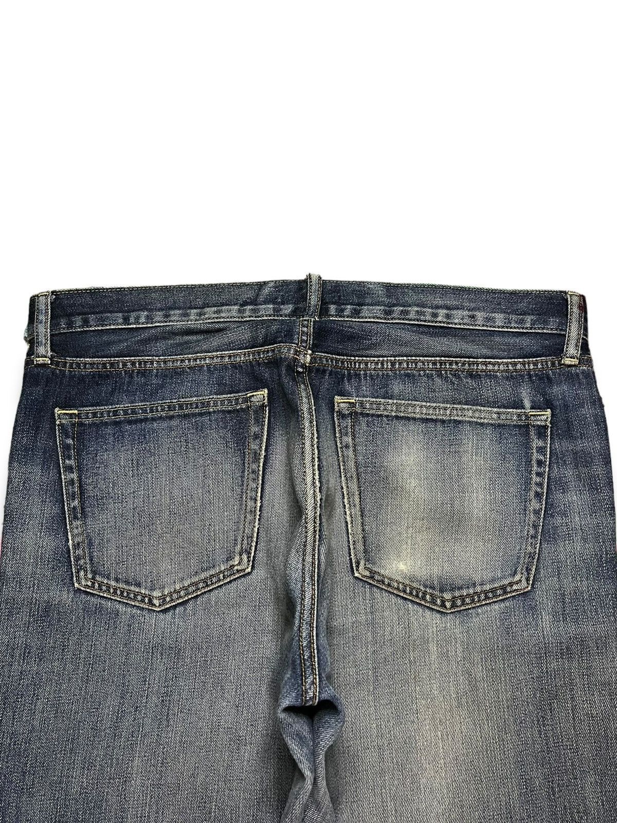 Japanese Brand × Uniqlo Vintage Japanese Uniqlo Blue Wash Distressed Baggy Jeans Size US 37 - 8 Thumbnail