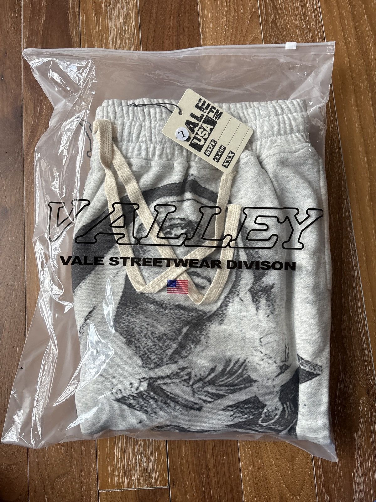 Vale Vale mural sweatpants grey Size US 34 / EU 50 - 10 Thumbnail