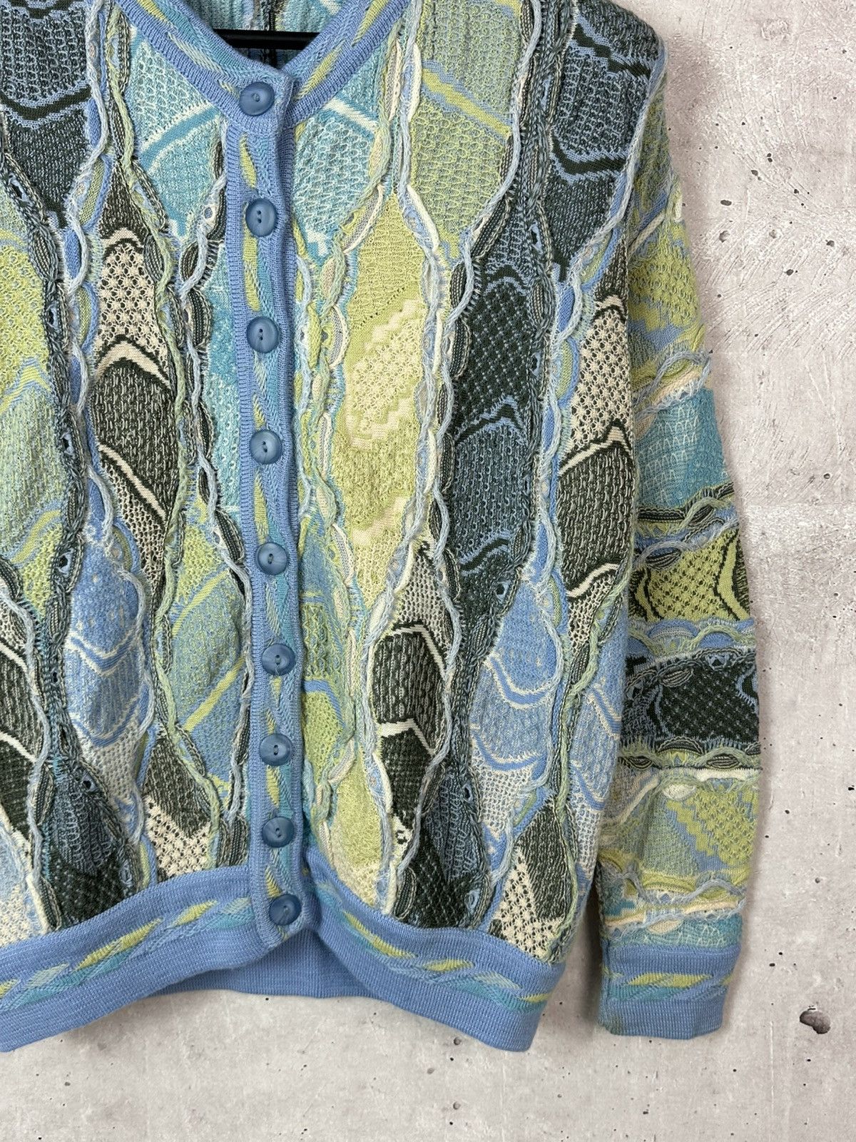 Vintage Vintage Coggi Style Wool Blue Knit Embroidered Cardigan Size US M / EU 48-50 / 2 - 4 Thumbnail