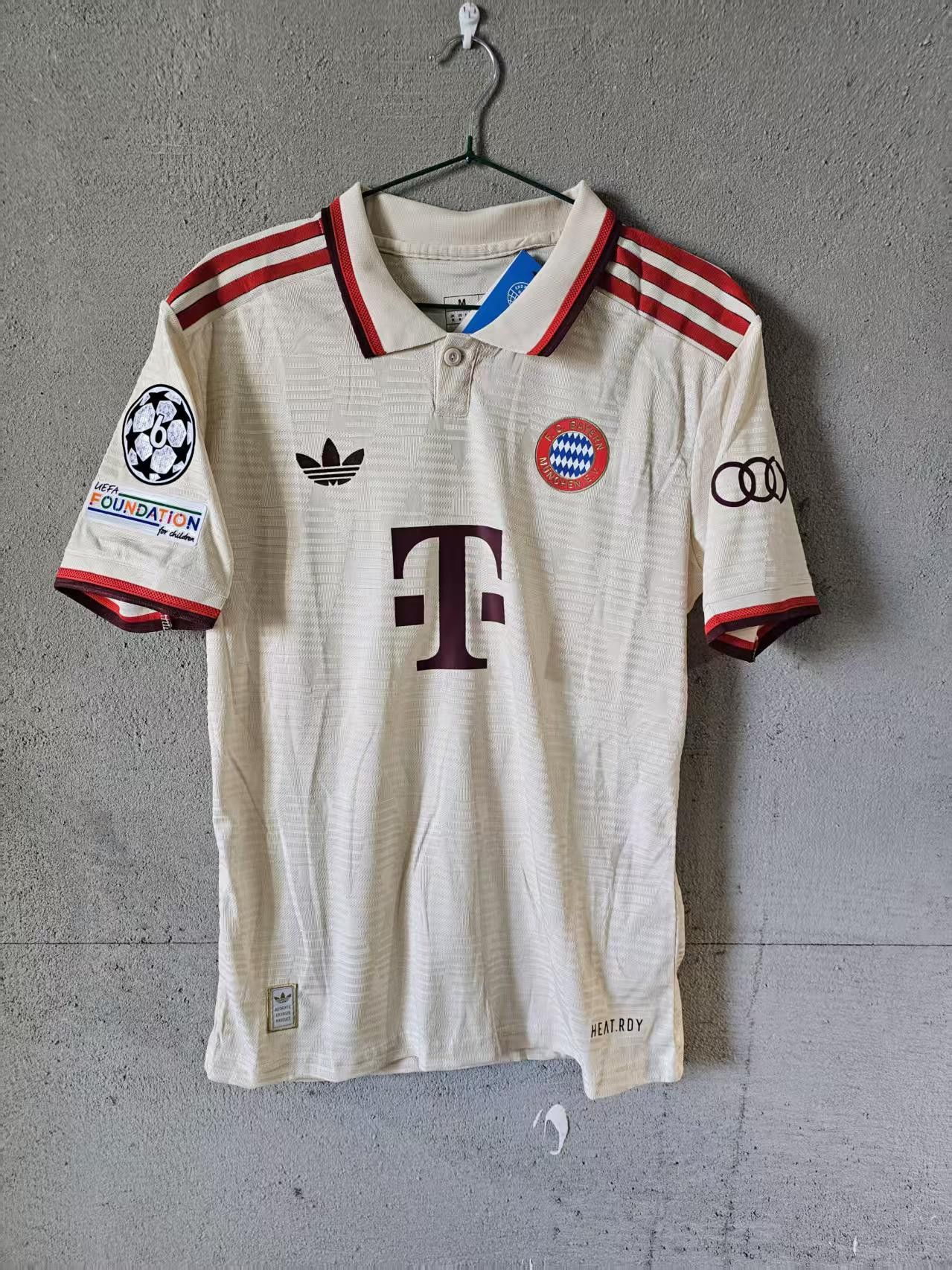 Other 2025 Bayern Munich Thomas Muller Jersey Player Edition Size US L / EU 52-54 / 3 - 1 Thumbnail