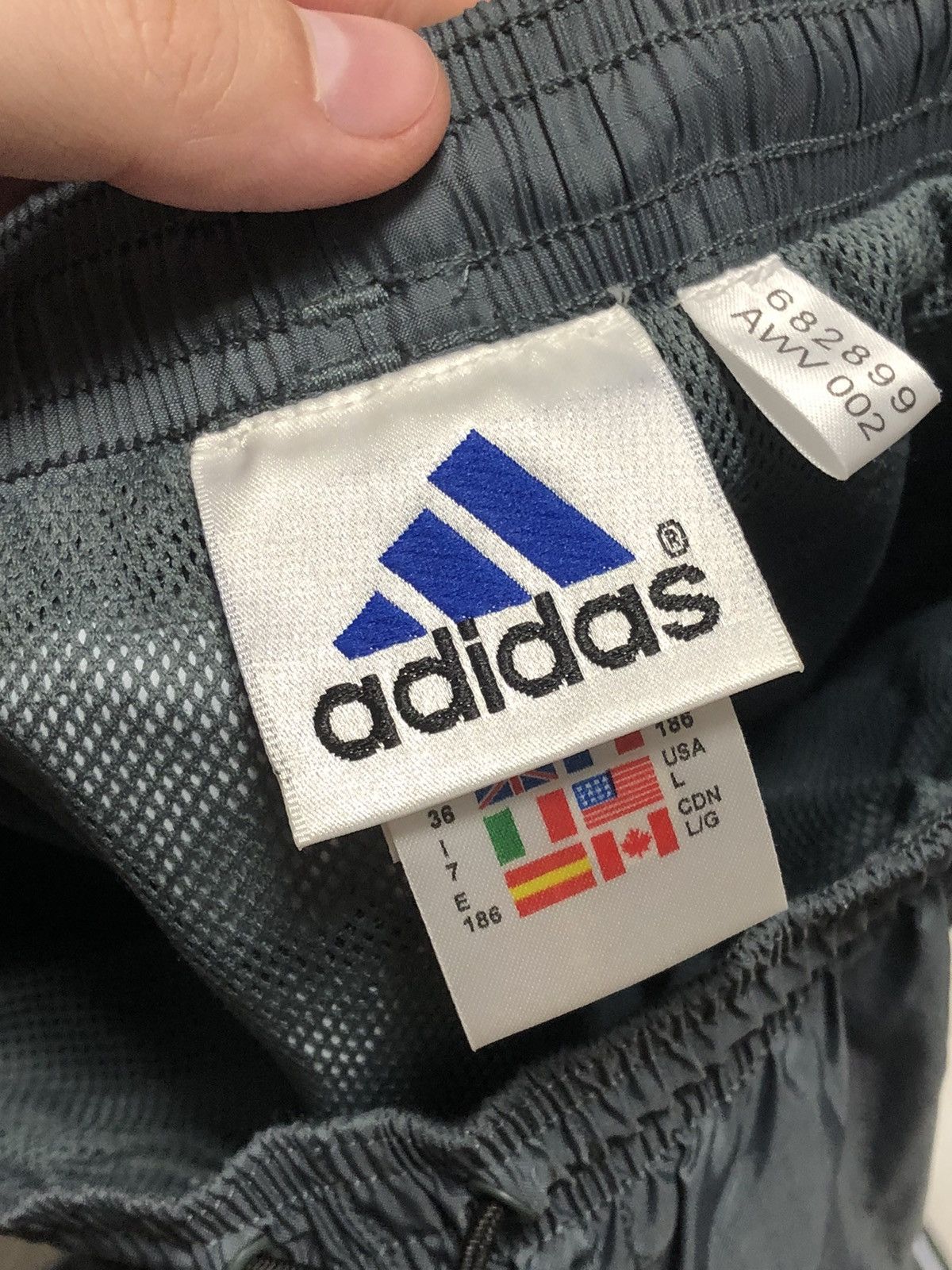 Adidas Vintage Adidas Track Pants Y2K Baggy Drilli Joggers Nylon Size US 34 / EU 50 - 6 Thumbnail