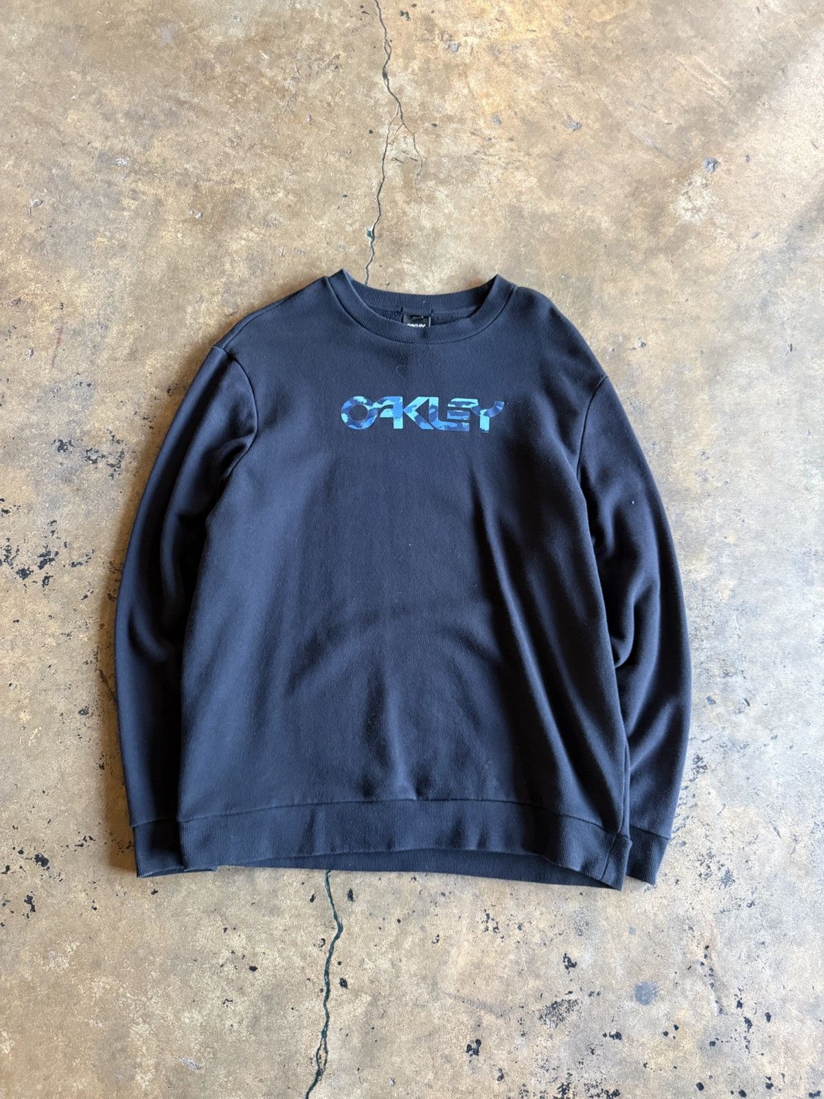 Oakley Vintage Y2K Oakley Logo Crewneck Size US XXL / EU 58 / 5 - 1 Thumbnail