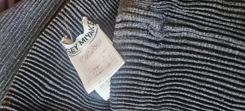 Issey Miyake Issey Miyake size:s Black skirt Size 42" / US 20 - 2 Thumbnail