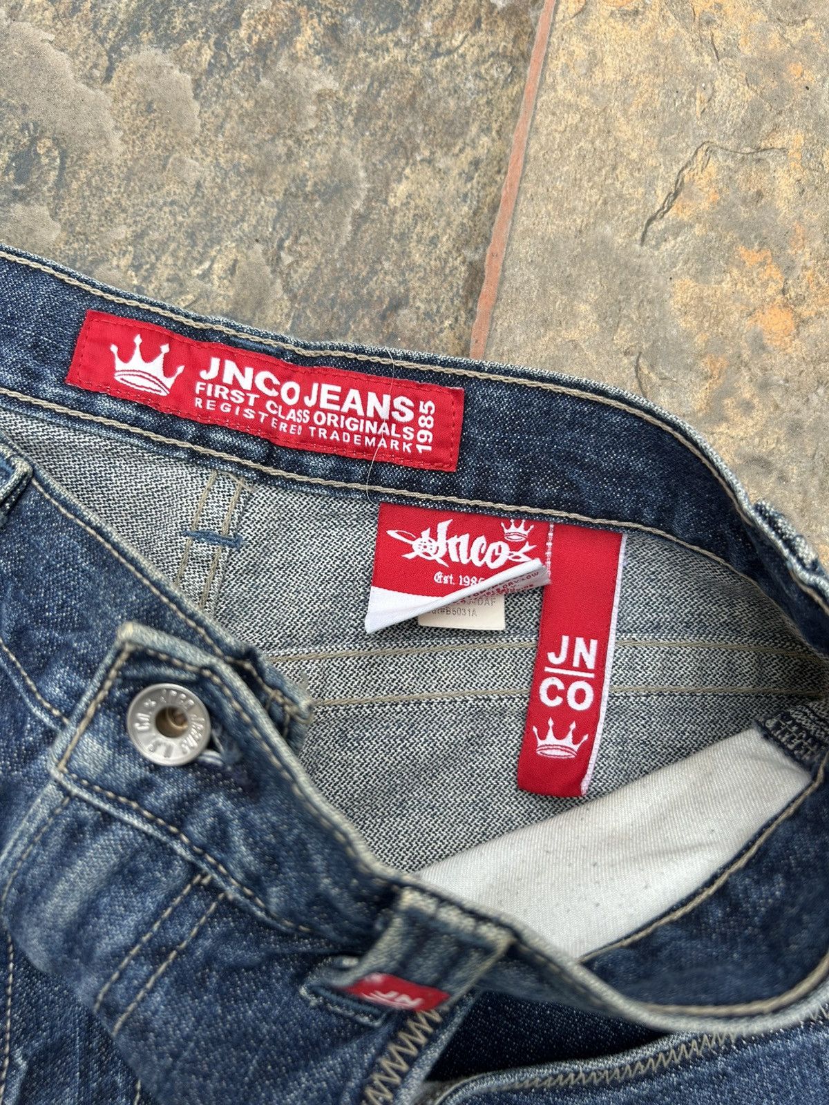 JNCO × Vintage JNCO Short Dragón Size US 29 - 15 Thumbnail
