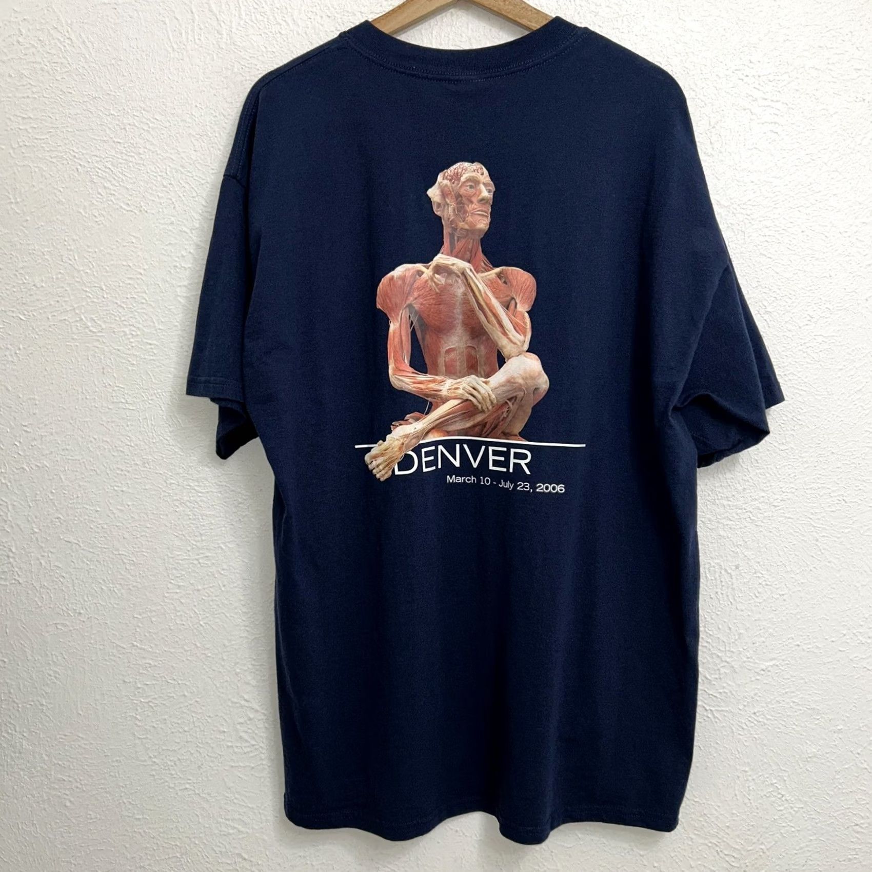 Gildan VINTAGE Body Worlds 2 Denver 2006 Plastination Tee Blue T-Shirt Short Sleeve Sz XL Size US XL / EU 56 / 4 - 2 Thumbnail