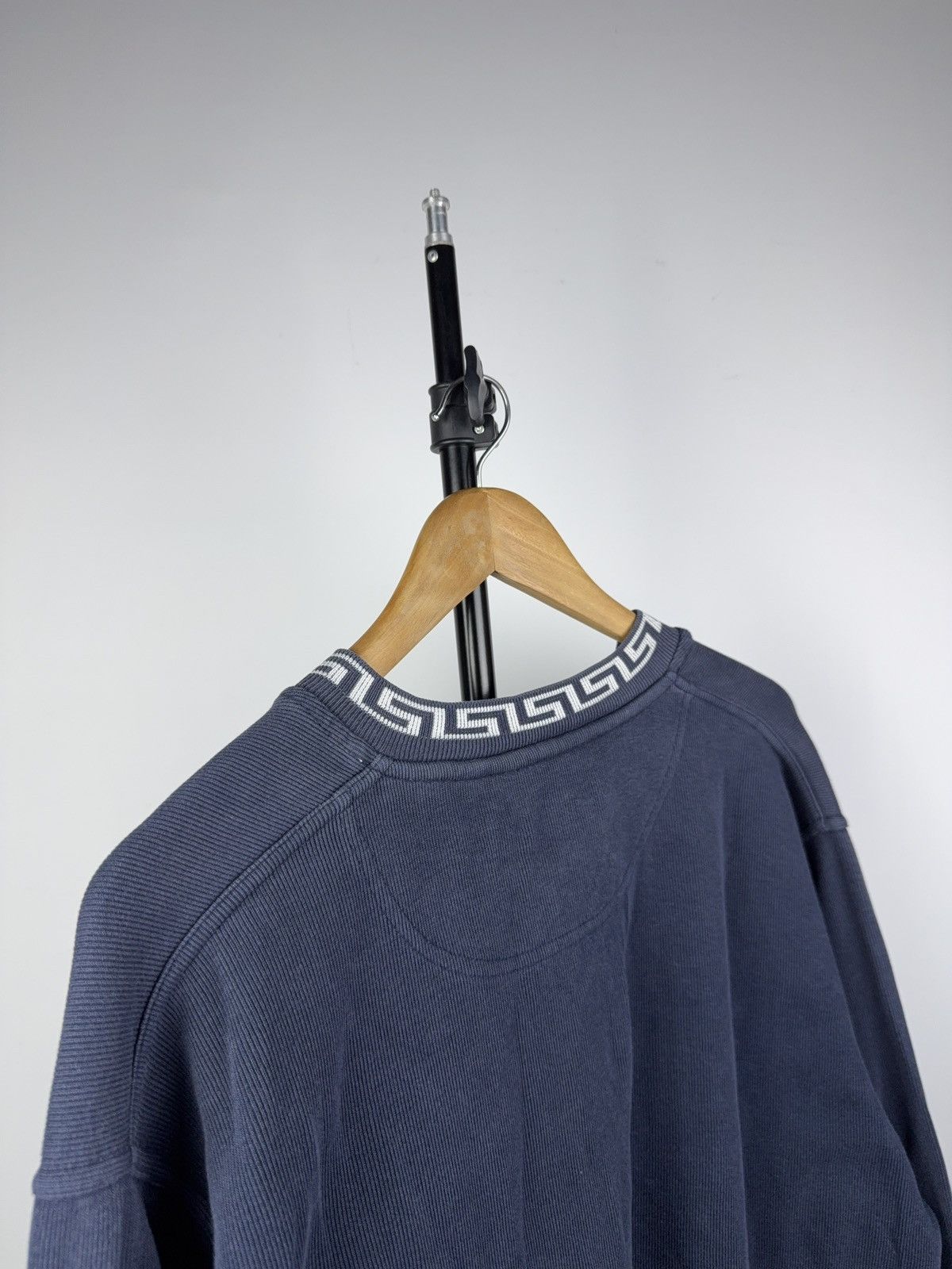 Versace Jeans Couture Vintage 90s Faded Versace Jeans Couture Medusa Knit Sweater Size US L / EU 52-54 / 3 - 14 Thumbnail