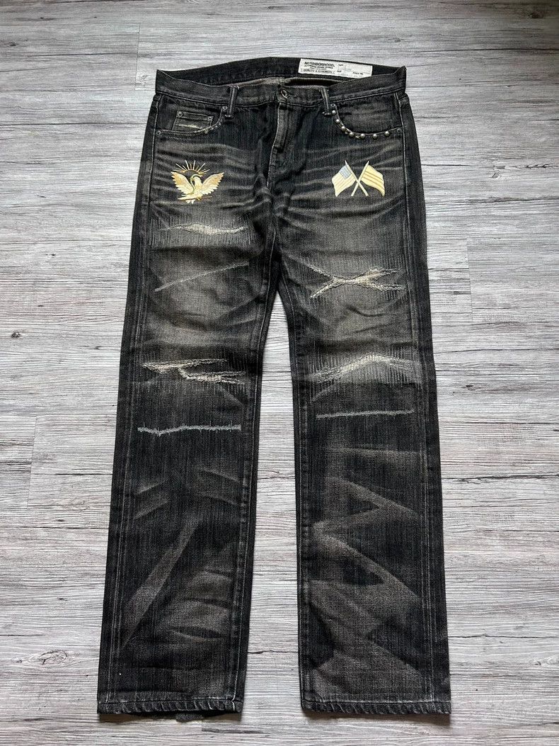 Neighborhood Neighborhood Hong Kong Limited Gold Bird Embroidery Jeans Size US 33 - 1 Thumbnail