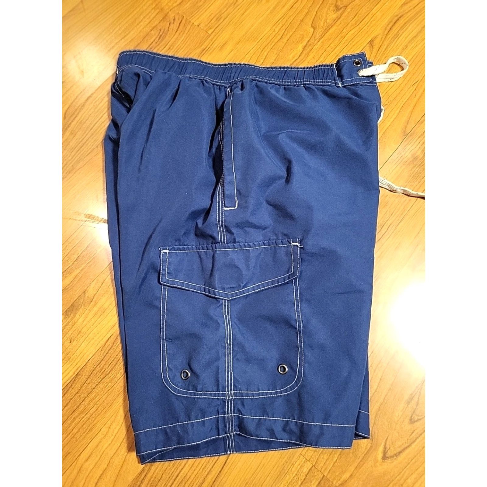 Vintage St. John's Bay M Swim Trunks/Shorts Key Pocket Blue 30-34" Waist 9.5" Inseam Mens Regular Size US 31 - 5 Thumbnail