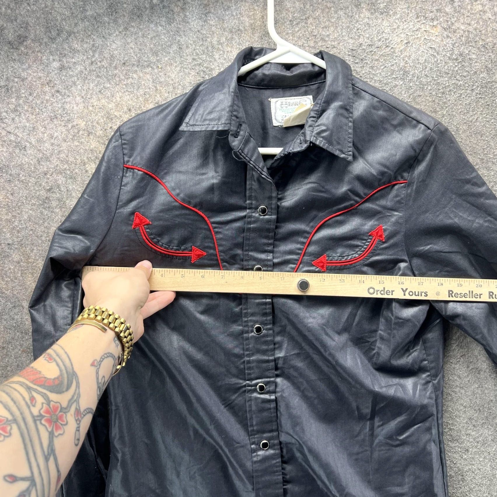 Vintage VINTAGE HBarC Shirt Women 38 Black Western Snap Front Embroidered Arrows 70s Mens Medium equivalent-Adjusted Size XS / US 0-2 / IT 36-38 - 3 Thumbnail
