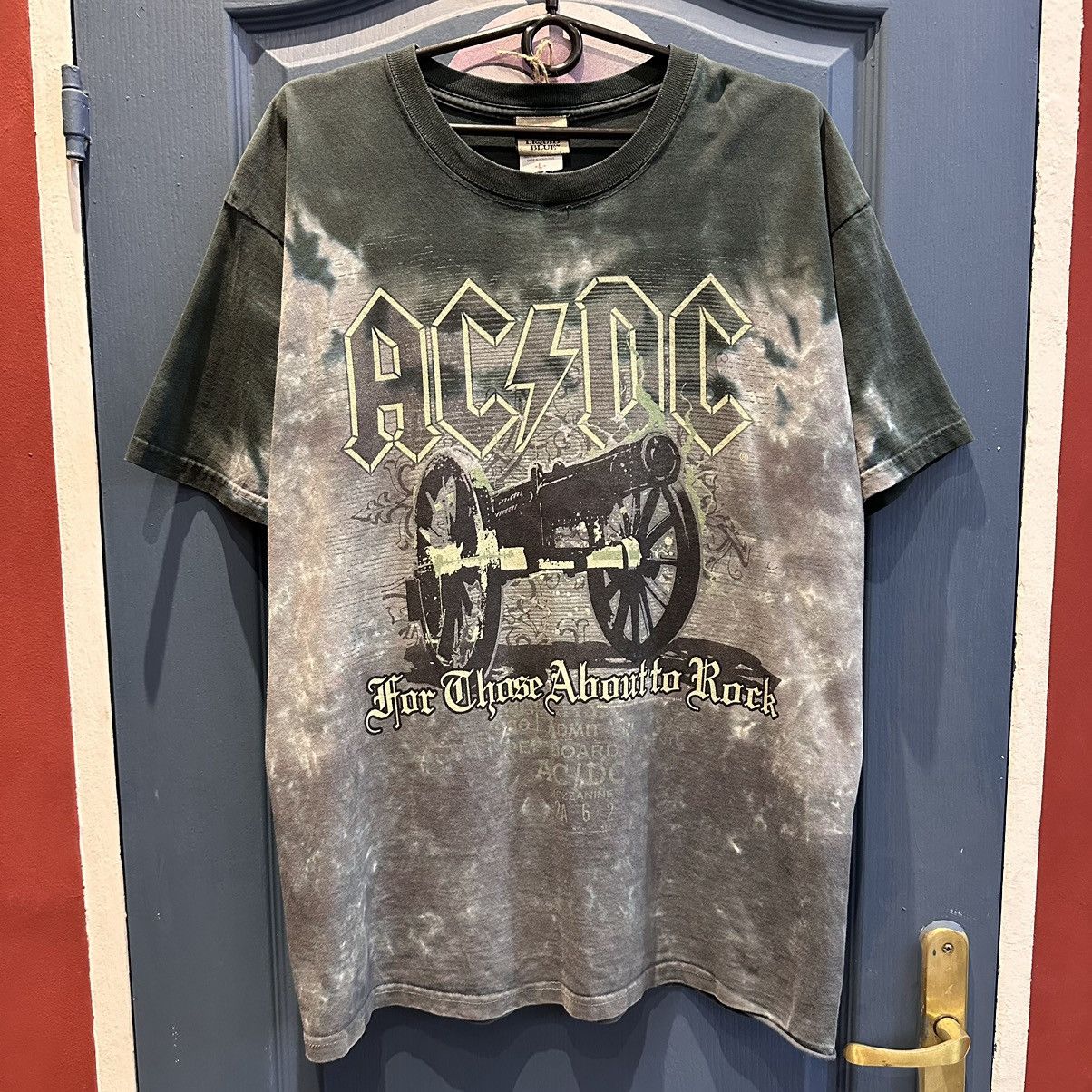 AC/DC × Band Tees × Liquid Blue AC/DC 2006 liquid blue T-shirt rock tour USA vintage Canon Size US L / EU 52-54 / 3 - 1 Thumbnail