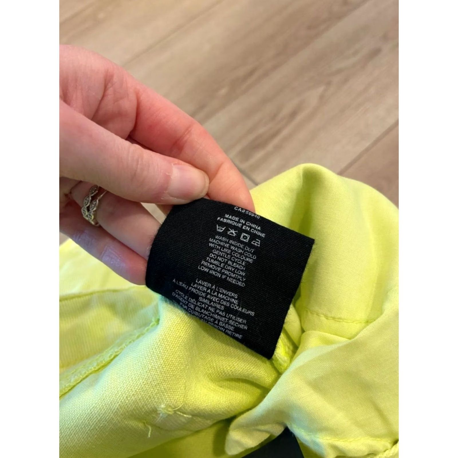 Vintage NWT AFRM Women’s Oden High Rise Wide Leg Distressed Jean Neon Yellow Size 29 Size 29" - 7 Thumbnail