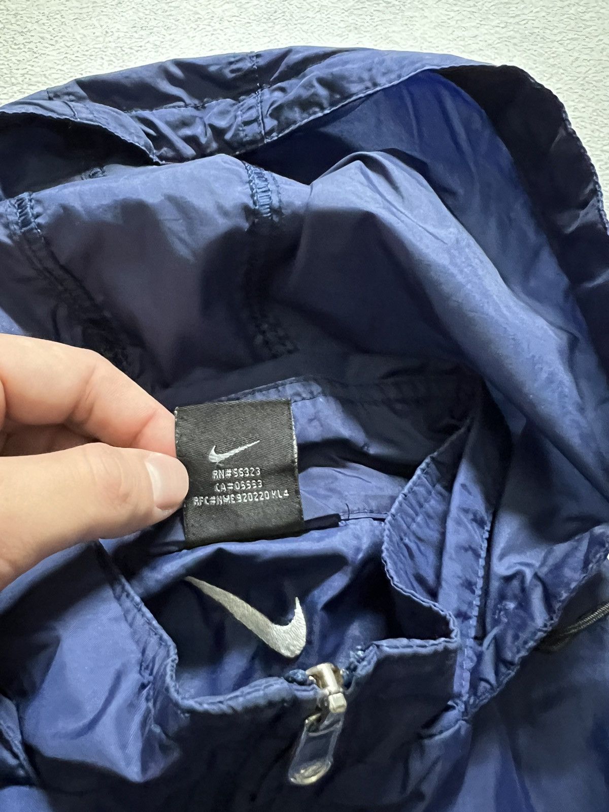 Vintage Vintage Y2K Nike Nylon Mini Logo Jacket 00’s Size US M / EU 48-50 / 2 - 10 Thumbnail