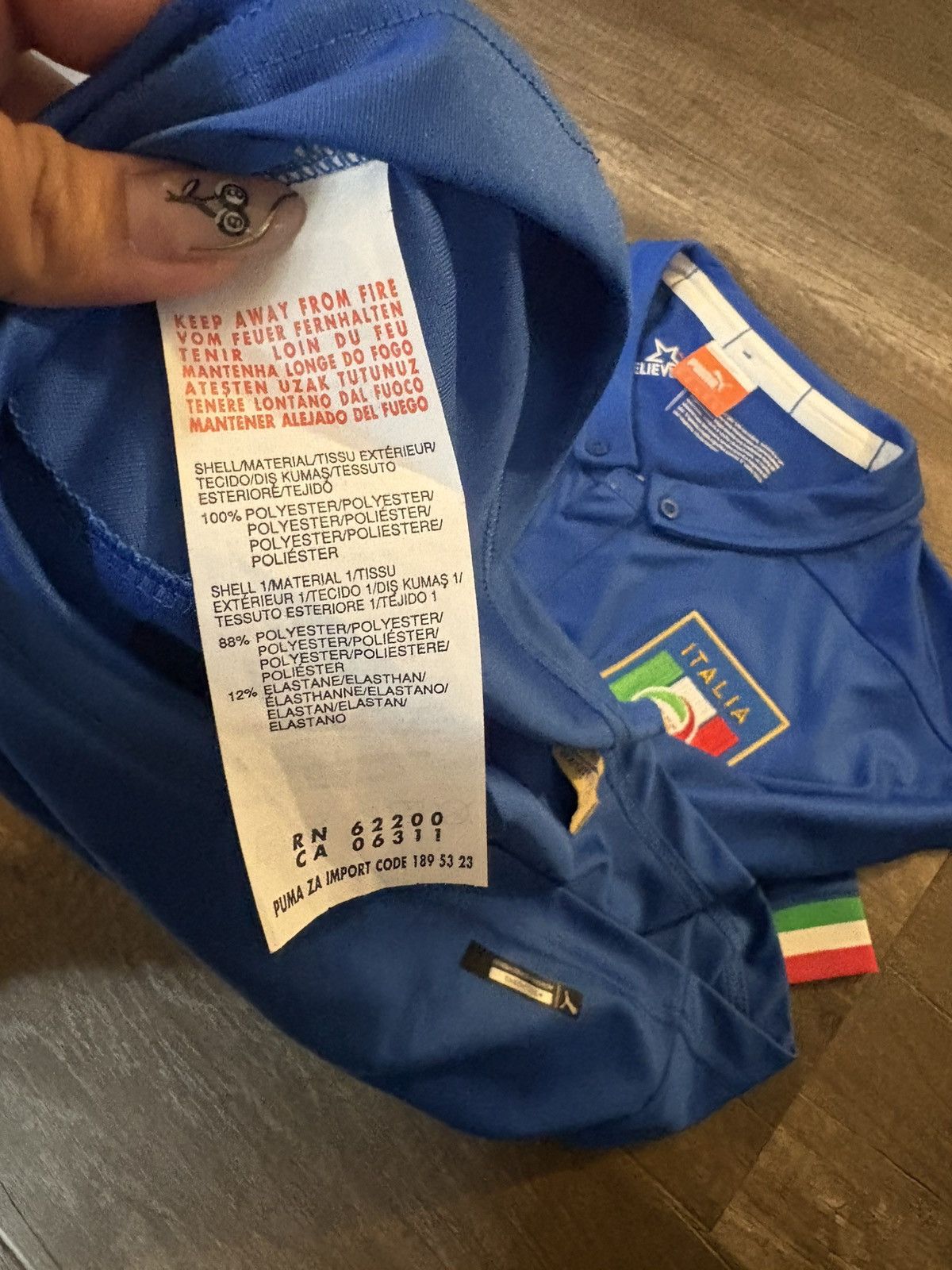 Puma Italia Home jersey Size US L / EU 52-54 / 3 - 4 Thumbnail