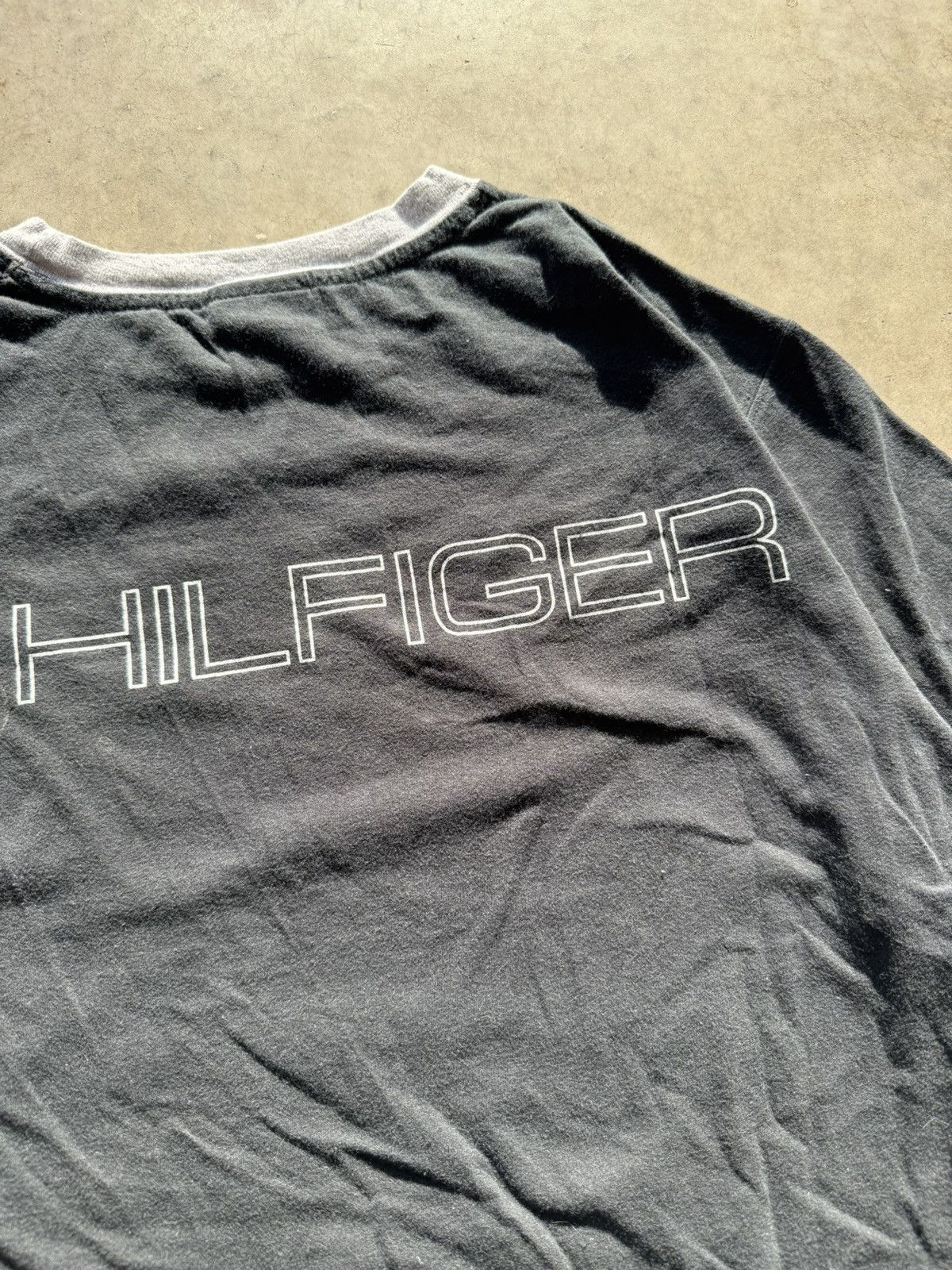 Tommy Hilfiger × Vintage Crazy Vintage 90s Tommy Hilfilger Motorcyle Grail Tee Size US L / EU 52-54 / 3 - 2 Thumbnail