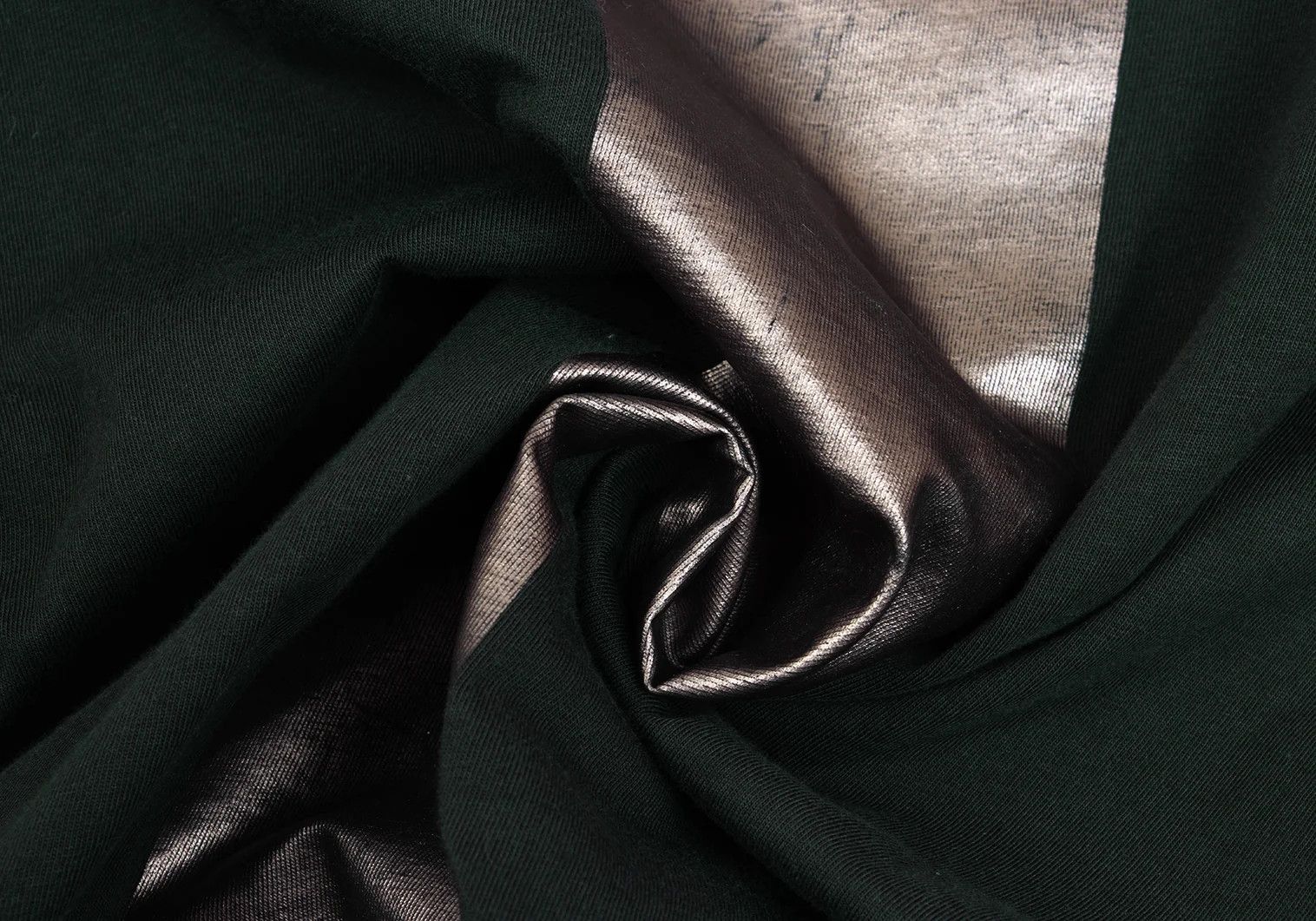 Emporio Armani Logo Foil Print T-Shirt in Dark Green 170/88A Size US S / EU 44-46 / 1 - 14 Thumbnail