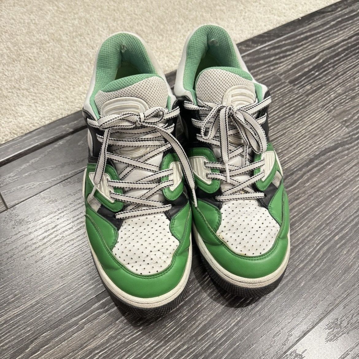 Gucci Gucci Basket Sneaker Size 10! Size US 10 / EU 43 - 1 Thumbnail