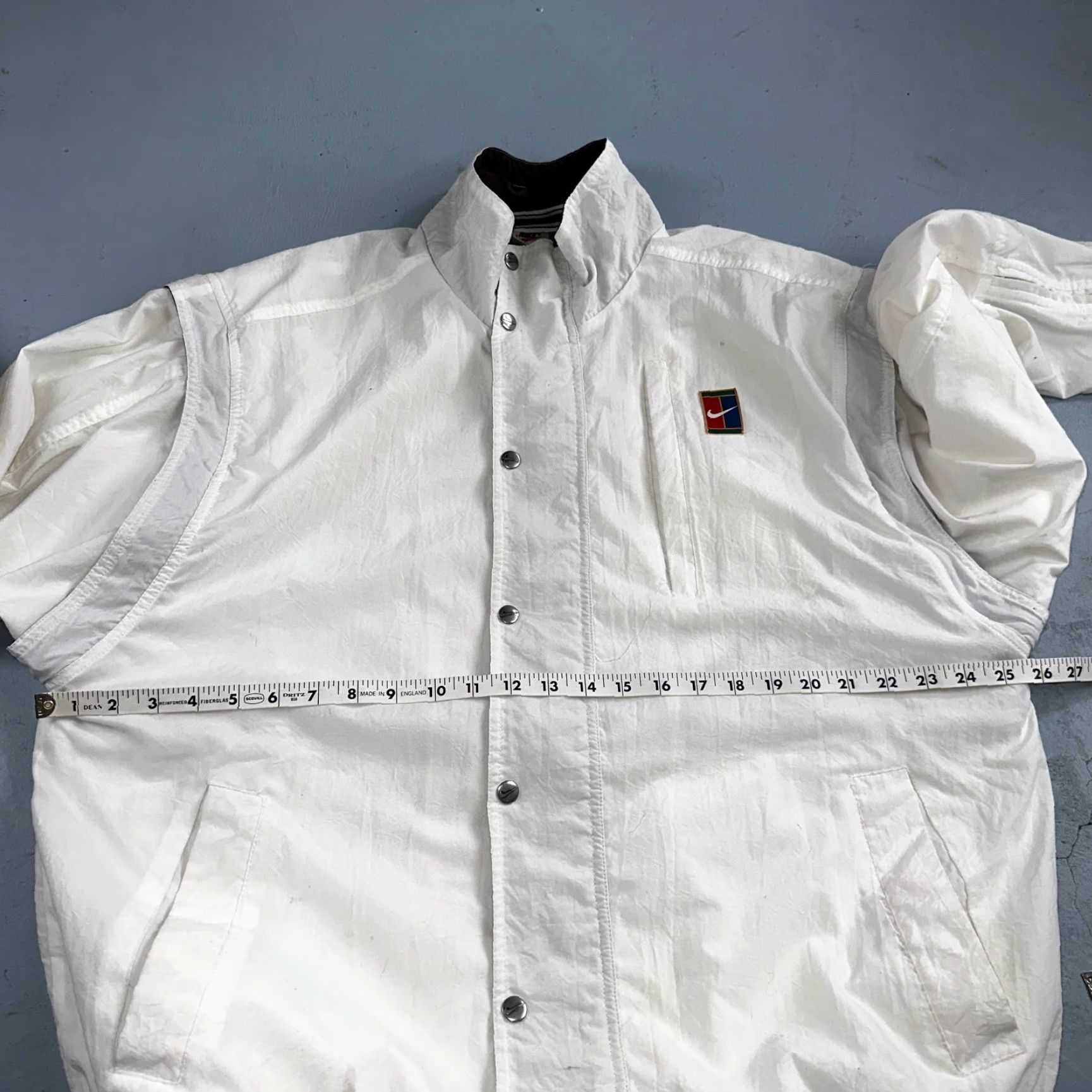Nike Nike Jacket Vintage 90s Challenge Court Tennis Vest Removable Sleeves RARE White White Nike Vintage 90s Jacket Tennis Vest Removable Sleeves RARE Size US L / EU 52-54 / 3 - 4 Thumbnail