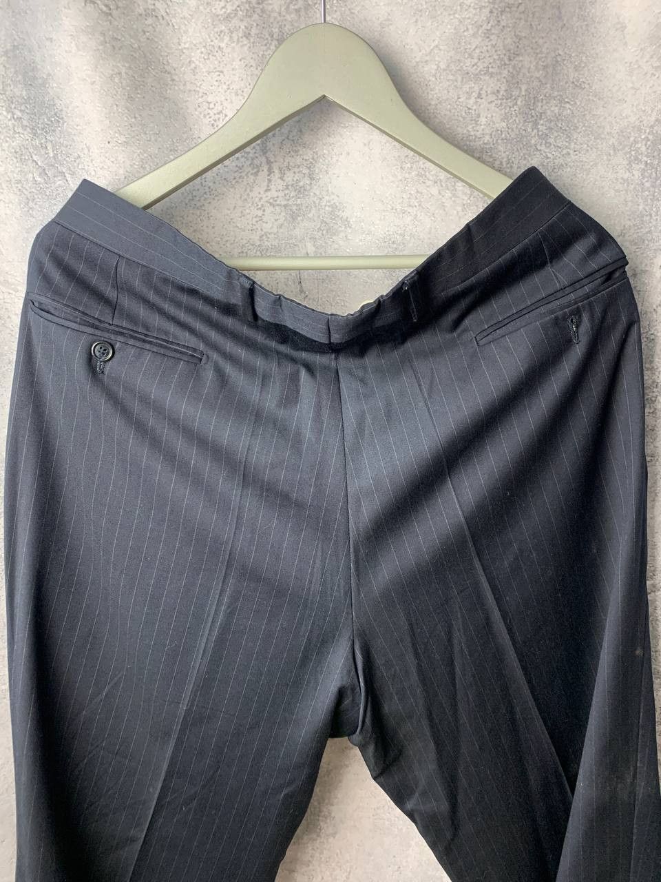 Corneliani Corneliani 100% Wool 2-Button Suit Navy Pinstripe Italy 50R Size 50R - 10 Thumbnail