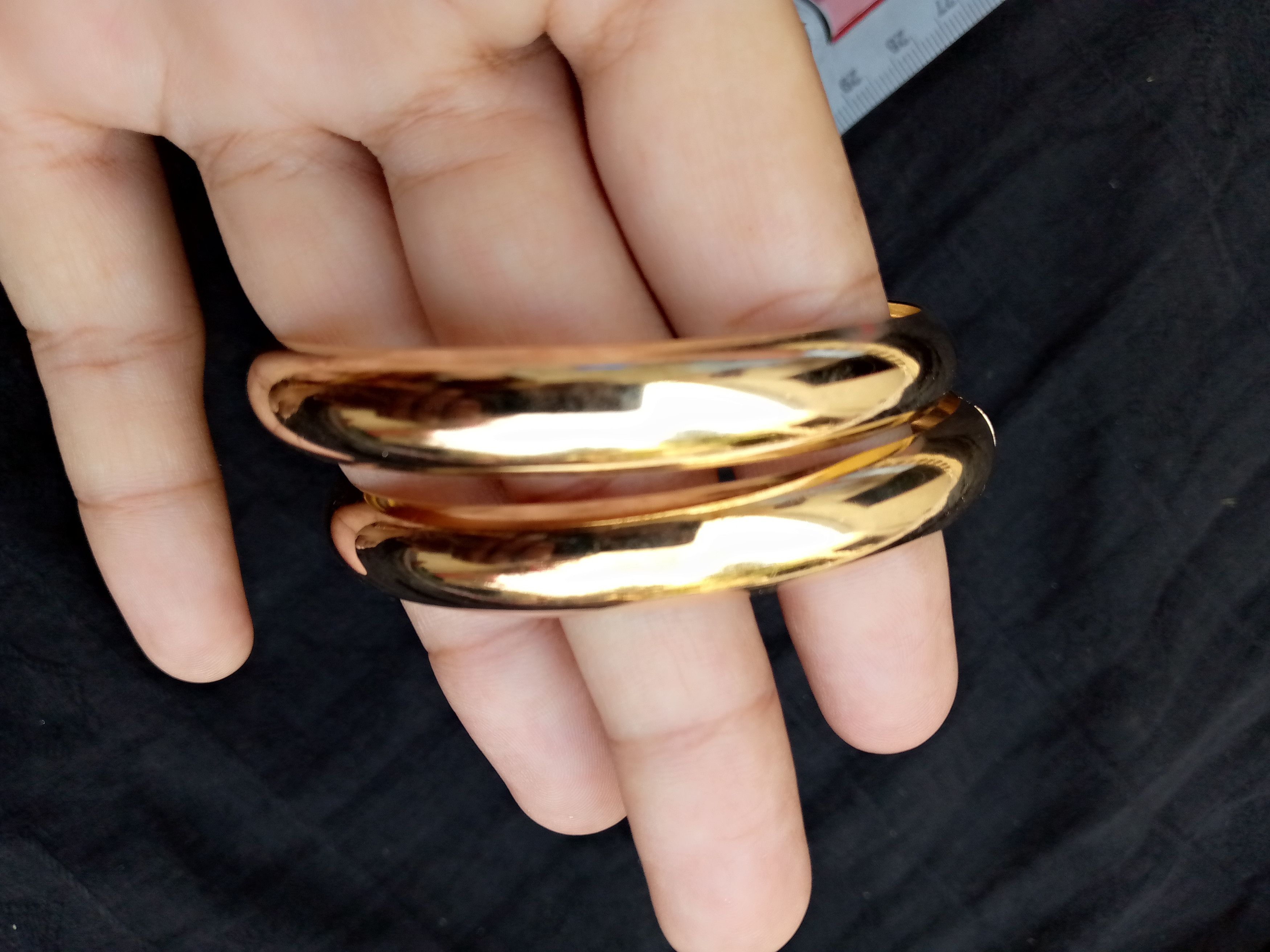 Other Plain Gold-tone Bangle Bracelet Size ONE SIZE - 2 Thumbnail
