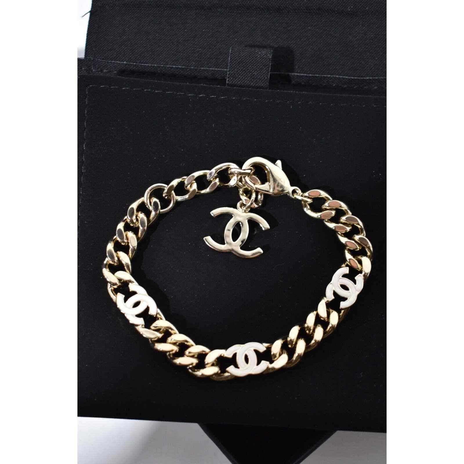 Chanel Chanel 22S Gold Chain Link Adjustable Runway Arm Bracelet Size ONE SIZE - 4 Thumbnail