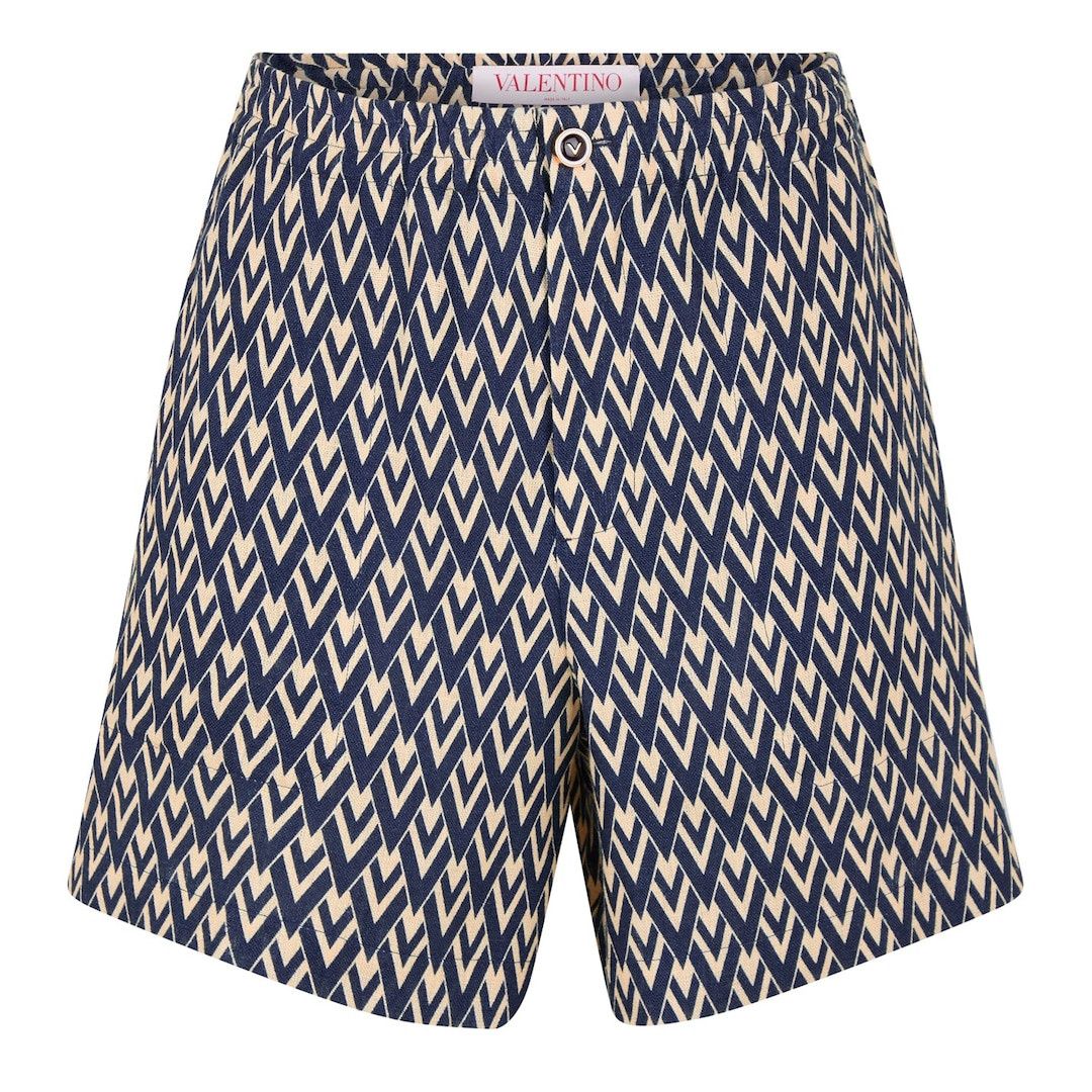 Valentino o1g2r1mq0526 V Emblem Shorts in Navy/Cream Size US 34 / EU 50 - 1 Thumbnail