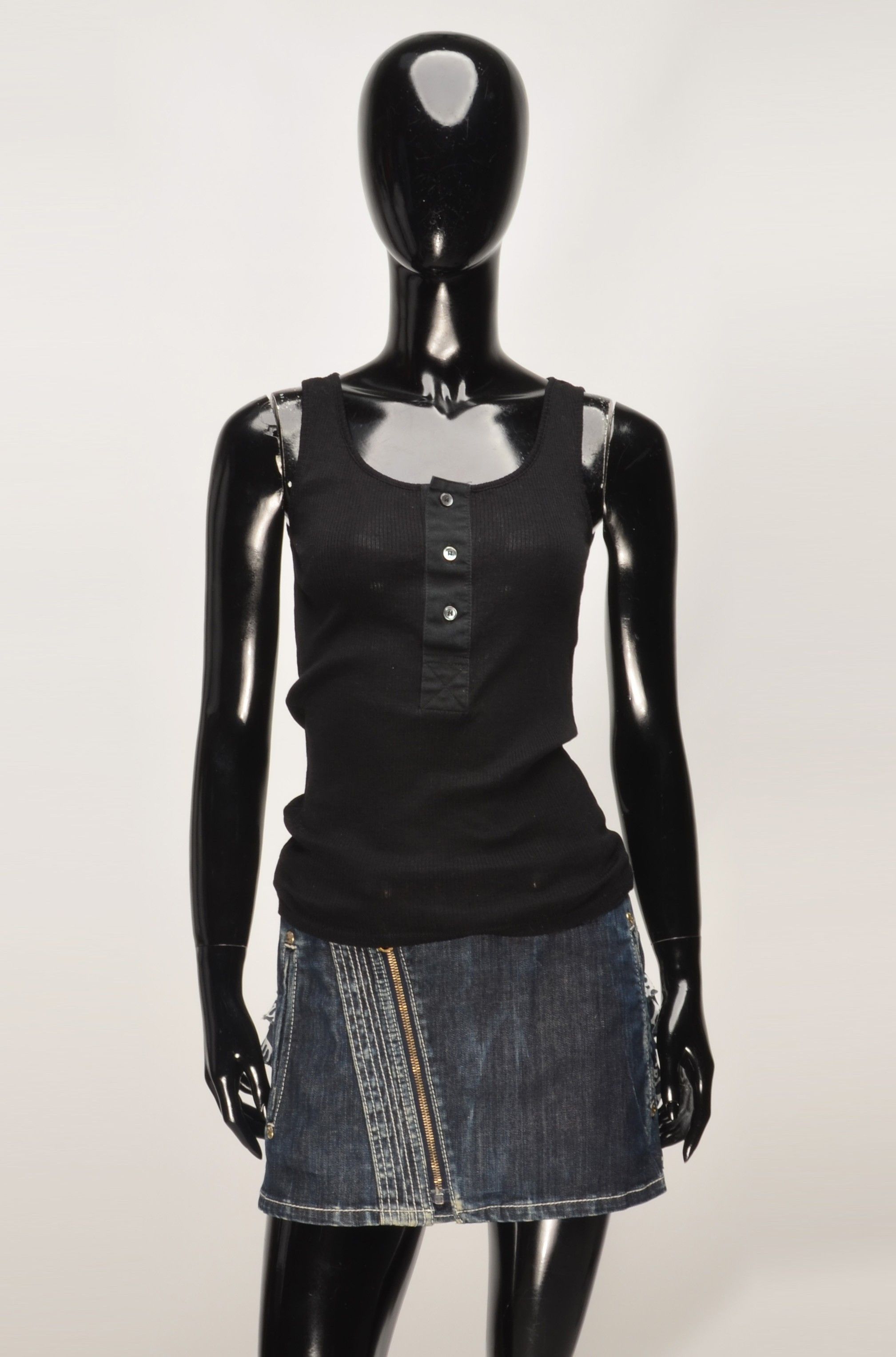AMI Ami Alexandre Mattiussi Ribbed Minimalist Tank Top Size S / US 4 / IT 40 - 1 Thumbnail