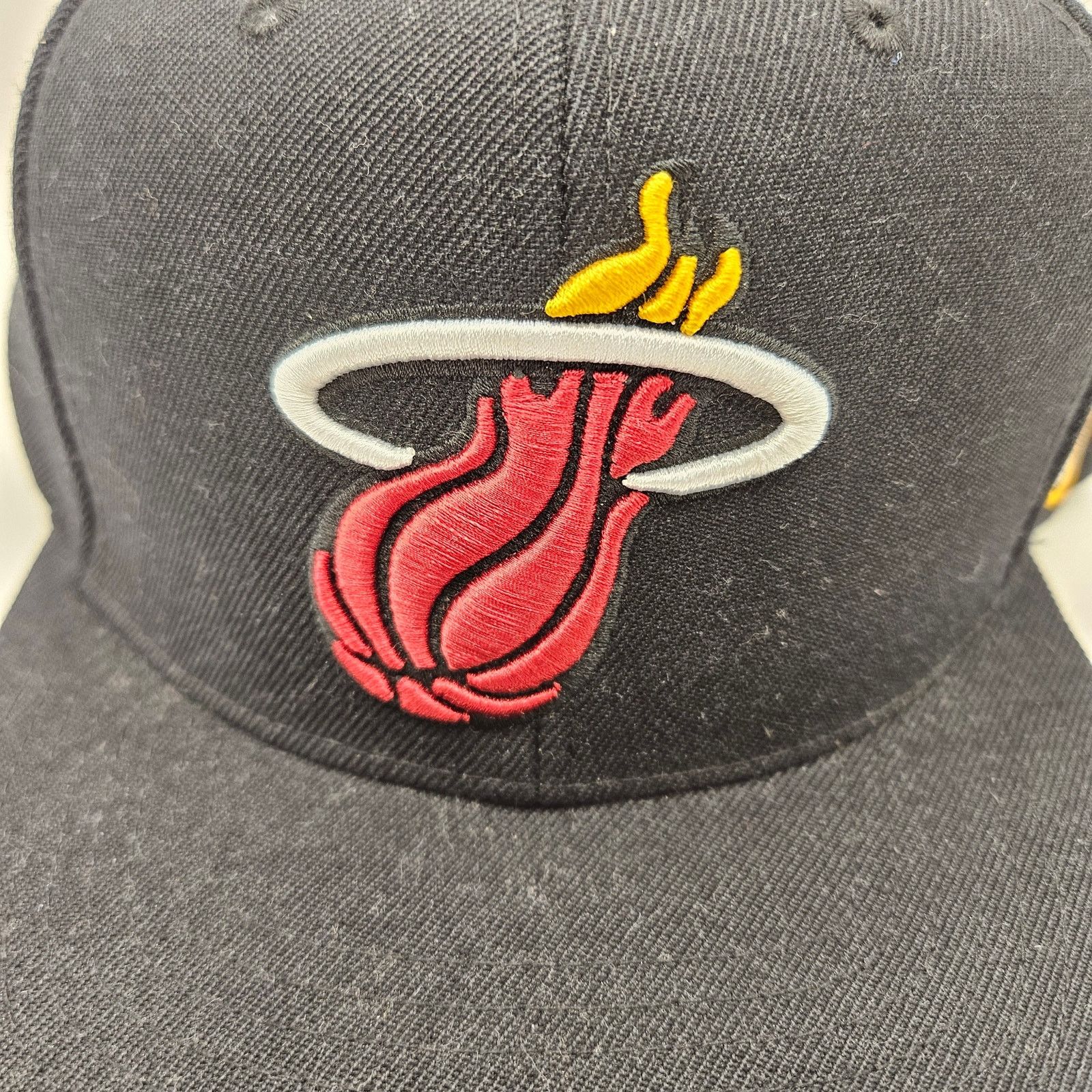 Mitchell & Ness MITCHELL & NESS BLUE UNDER FINALS SNAPBACK HWC MIAMI HEAT Size ONE SIZE - 2 Thumbnail
