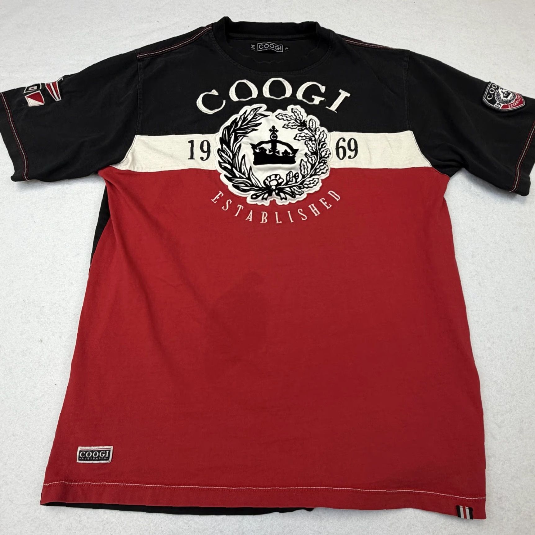 Coogi VINTAGE Coogi Shirt Mens XL Red Black Established 1969 Crest Graphic Streetwear Tee Size US XL / EU 56 / 4 - 3 Thumbnail
